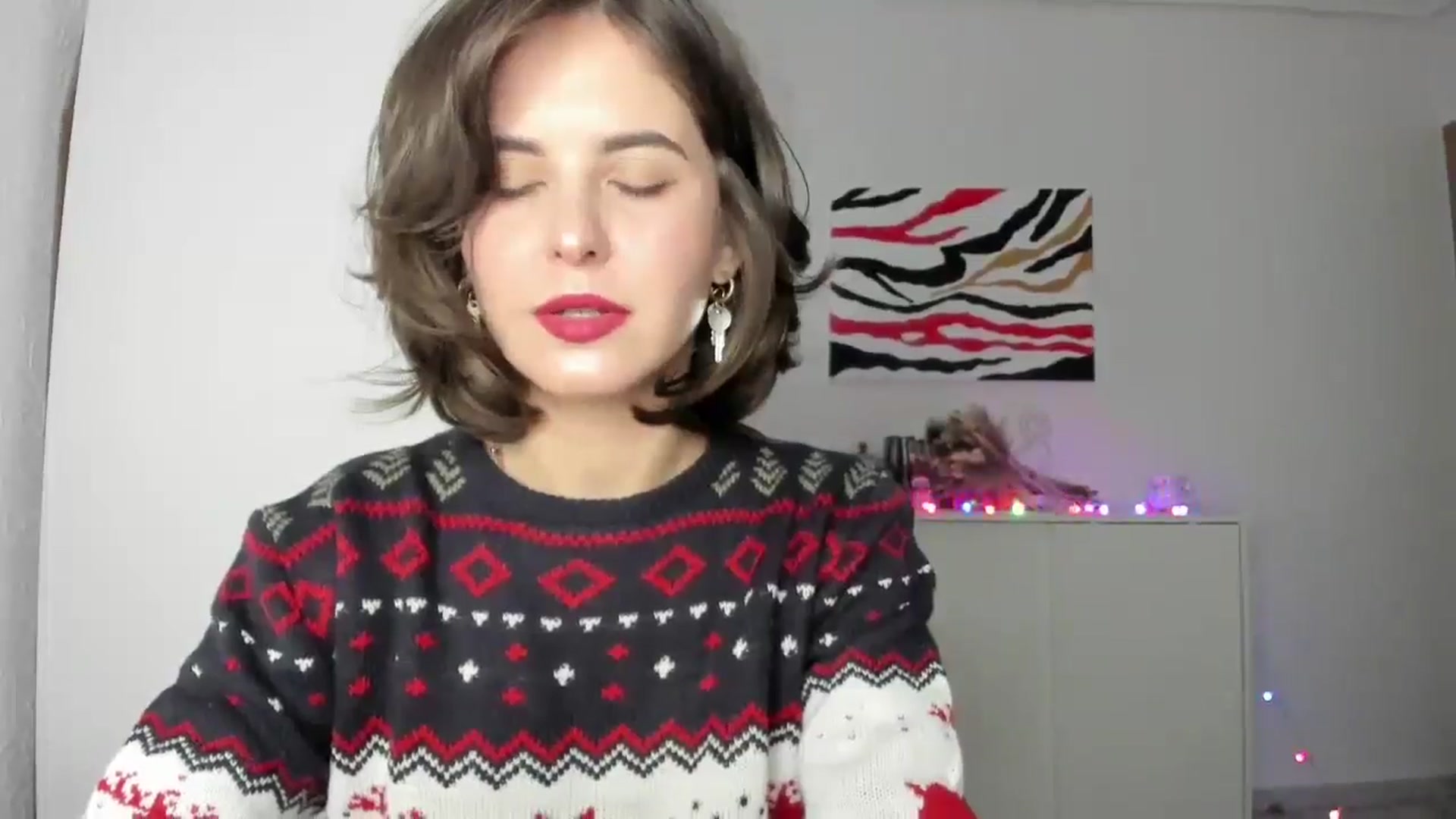 Gallery image thumbnail from AhahaGirl's myfreecams stream on, 12/24/2024, 20:11 image 2 of 20