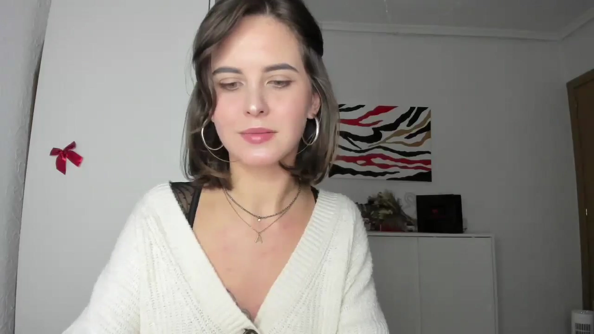Gallery image thumbnail from AhahaGirl's myfreecams stream on, 12/27/2024, 18:31 image 5 of 20