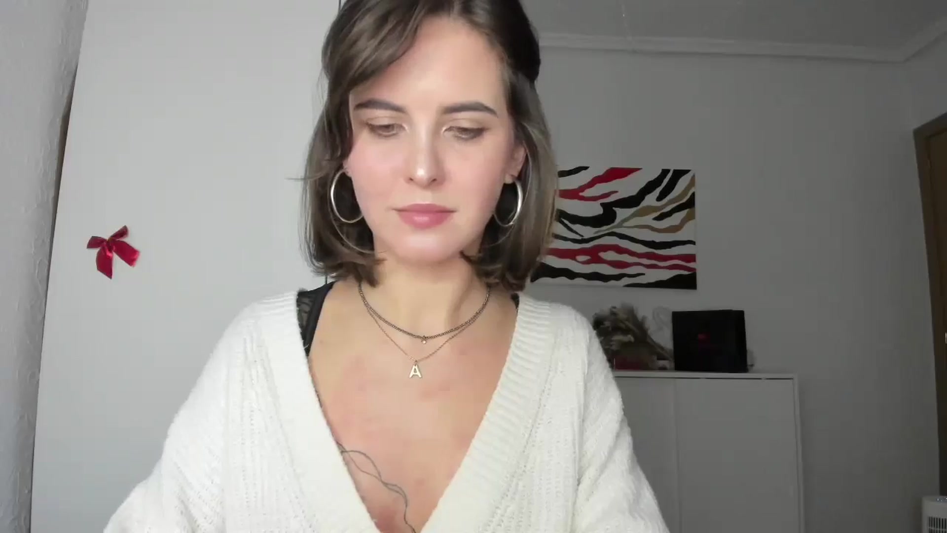 Gallery image thumbnail from AhahaGirl's myfreecams stream on, 12/27/2024, 18:31 image 13 of 20