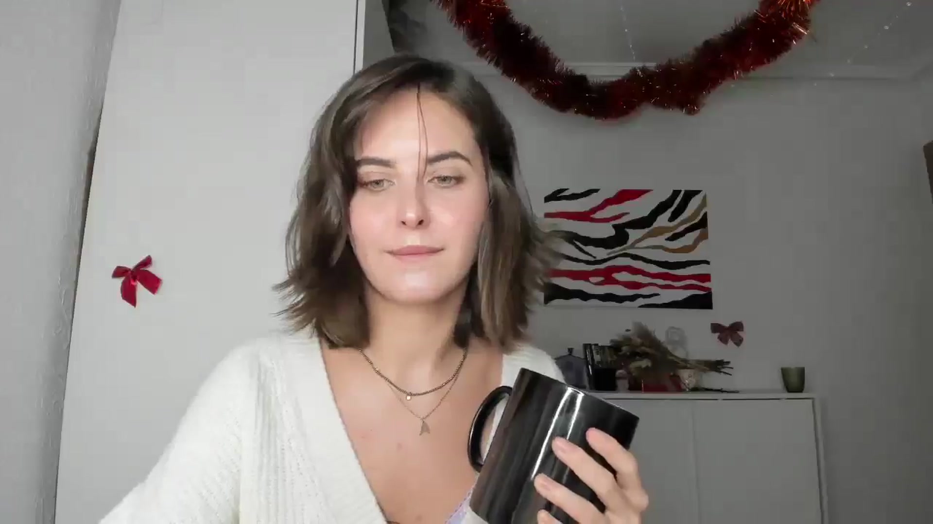 Gallery image thumbnail from AhahaGirl's myfreecams stream on, 12/29/2024, 20:16 image 11 of 20