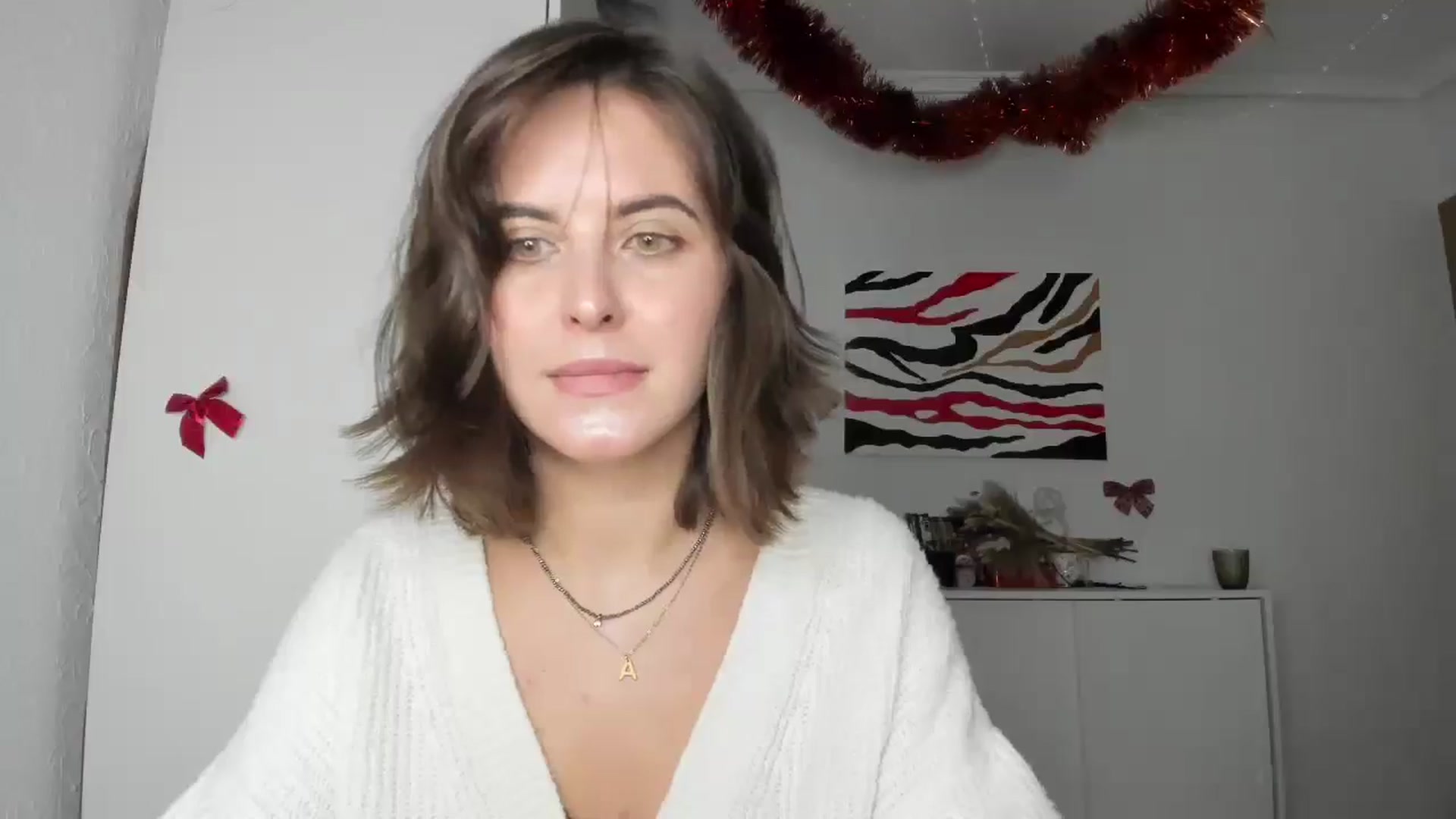 Gallery image thumbnail from AhahaGirl's myfreecams stream on, 12/29/2024, 20:16 image 13 of 20