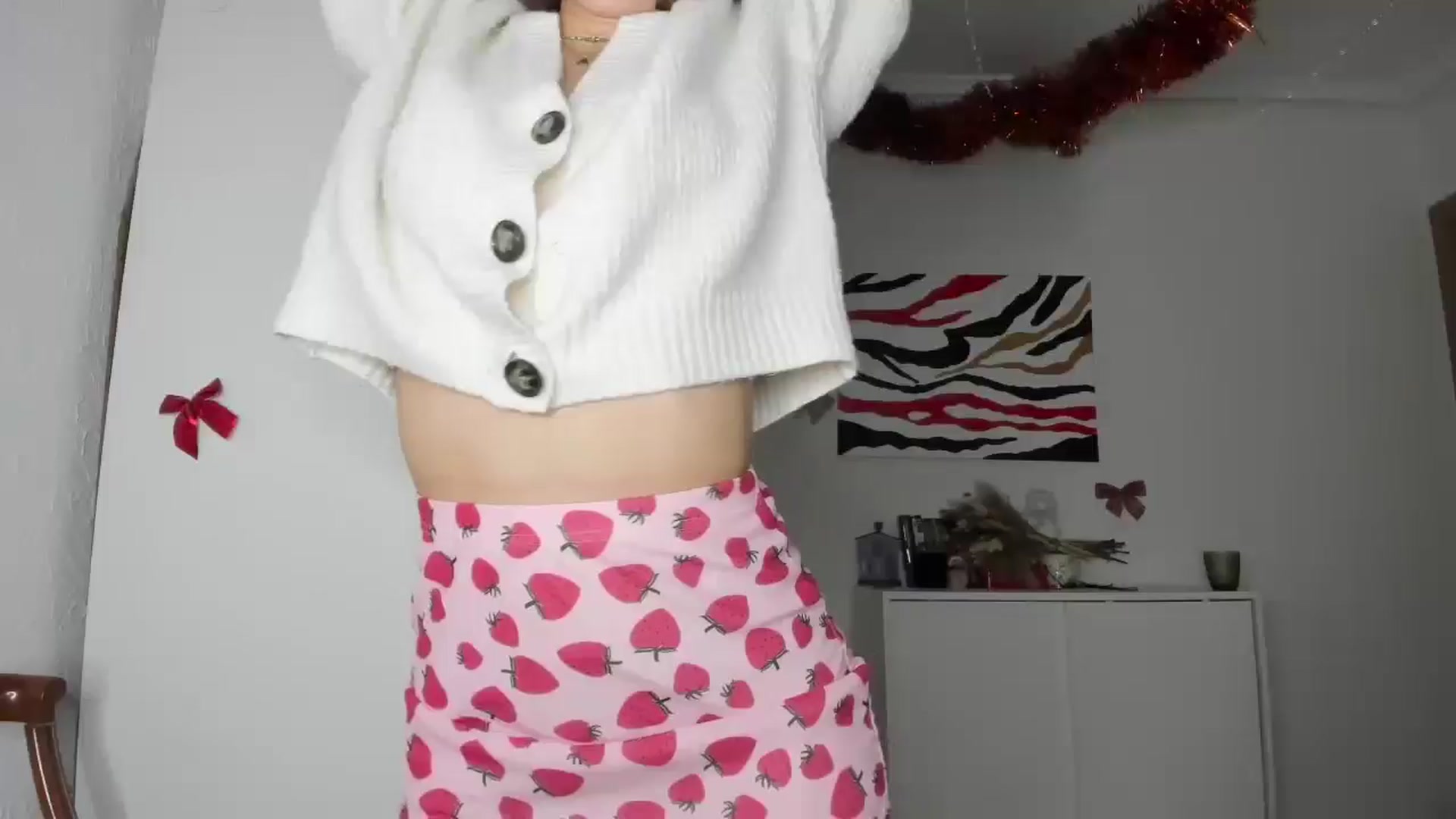 Gallery image thumbnail from AhahaGirl's myfreecams stream on, 12/29/2024, 20:47 image 1 of 20