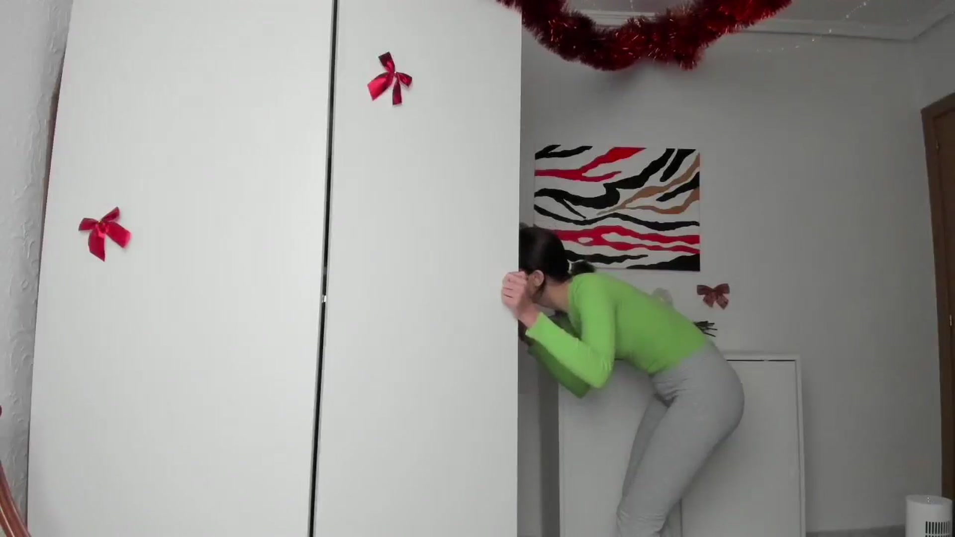 Gallery image thumbnail from AhahaGirl's myfreecams stream on, 12/30/2024, 13:59 image 13 of 20
