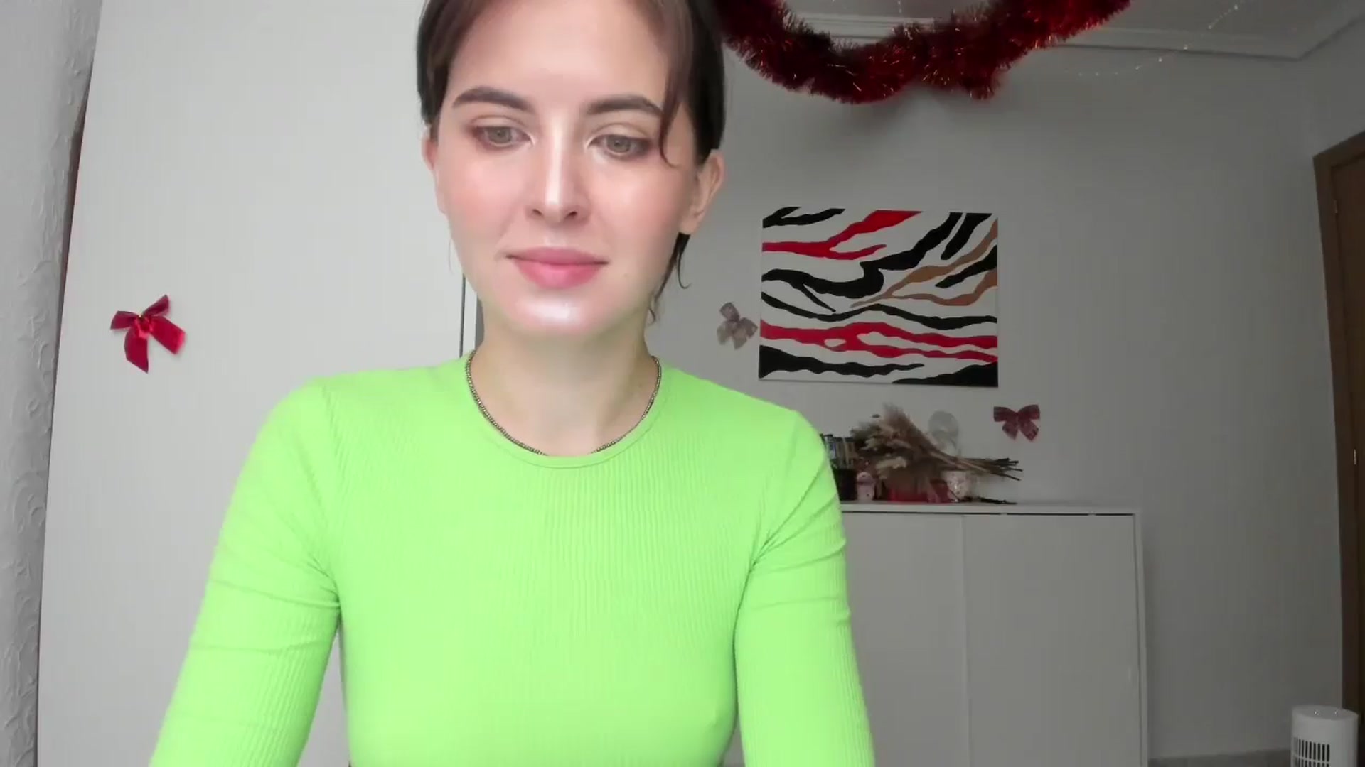 Gallery image thumbnail from AhahaGirl's myfreecams stream on, 12/30/2024, 13:59 image 6 of 20