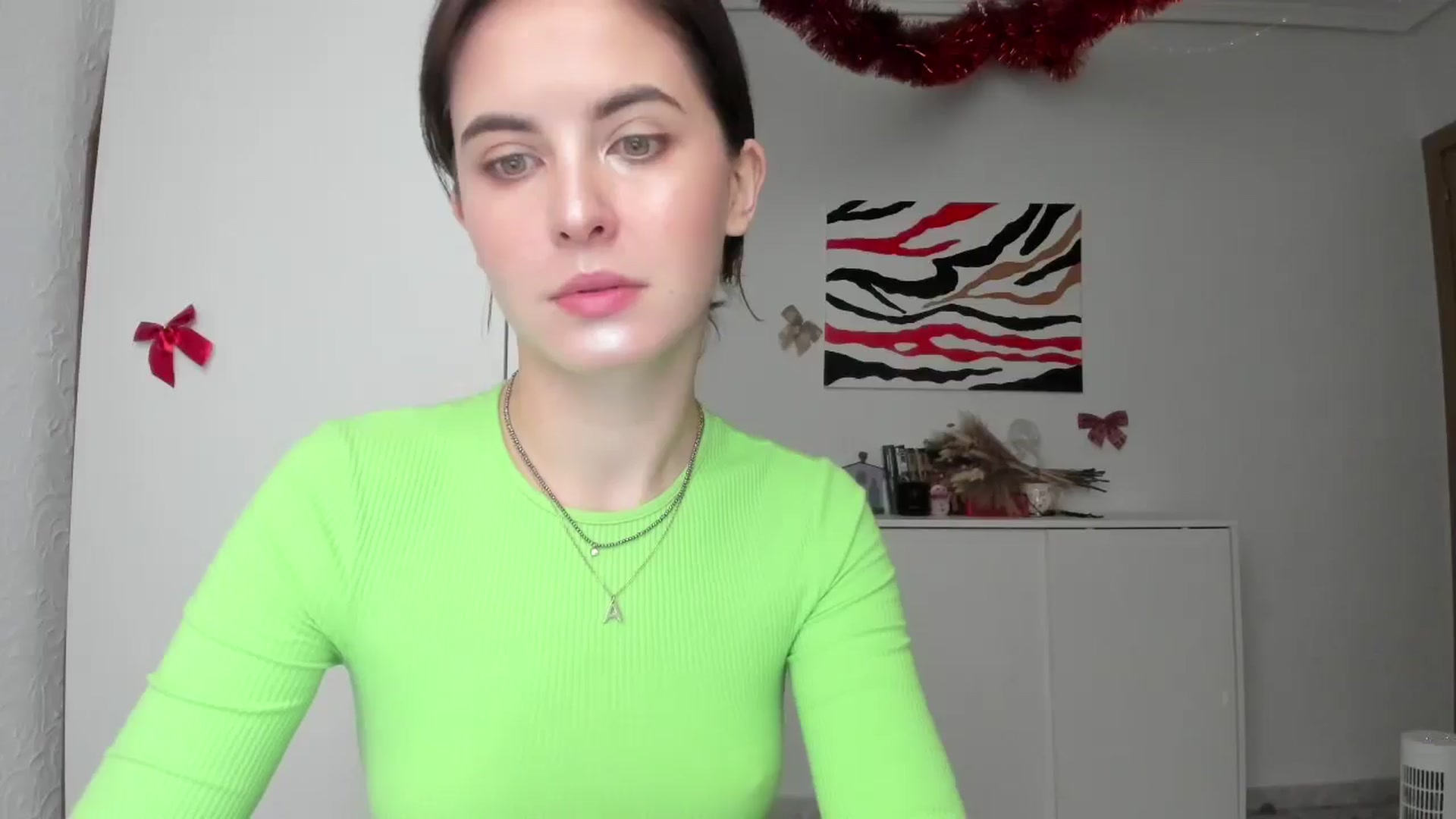 Gallery image thumbnail from AhahaGirl's myfreecams stream on, 12/30/2024, 14:25 image 18 of 20