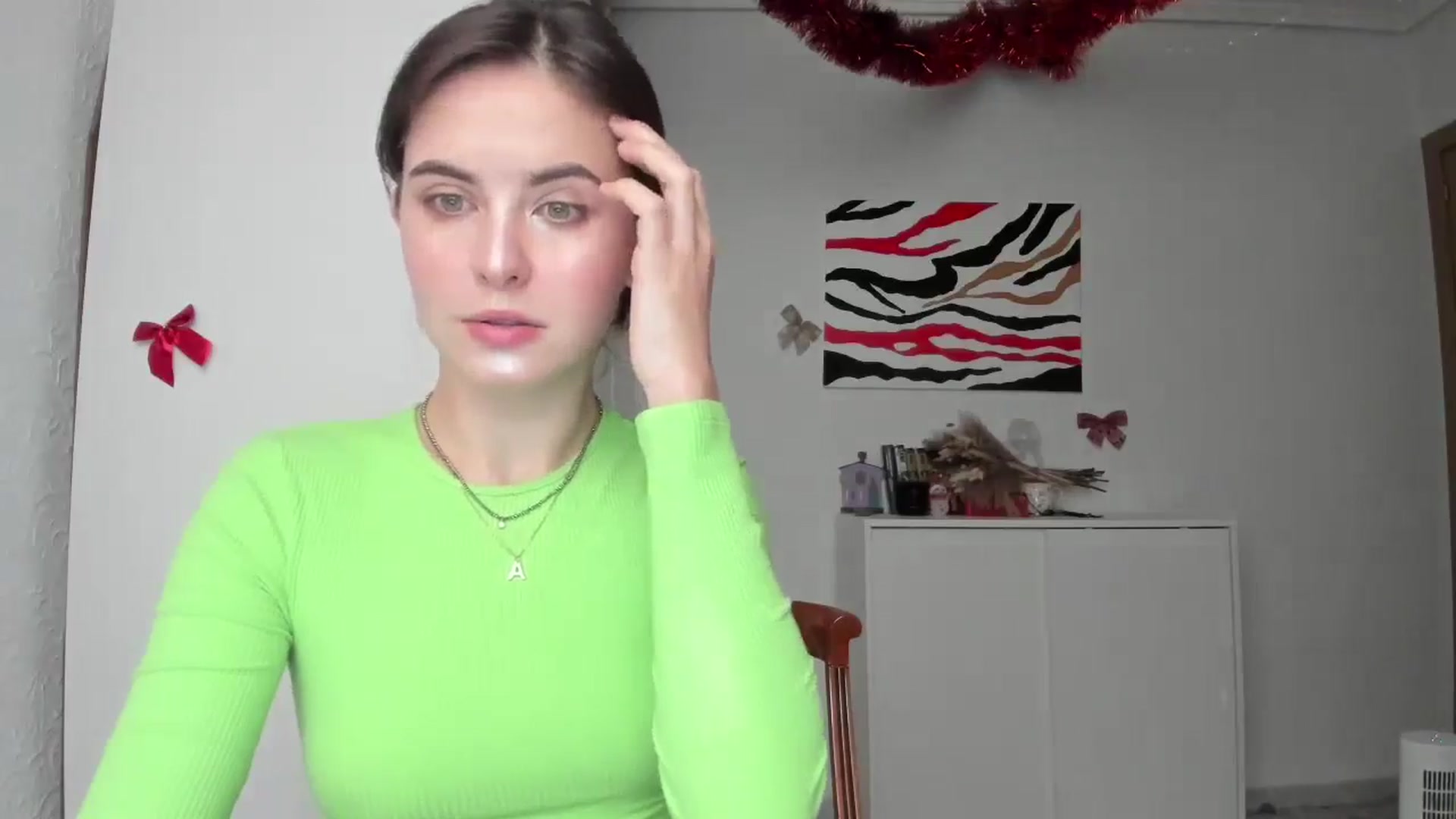 Gallery image thumbnail from AhahaGirl's myfreecams stream on, 12/30/2024, 14:25 image 17 of 20