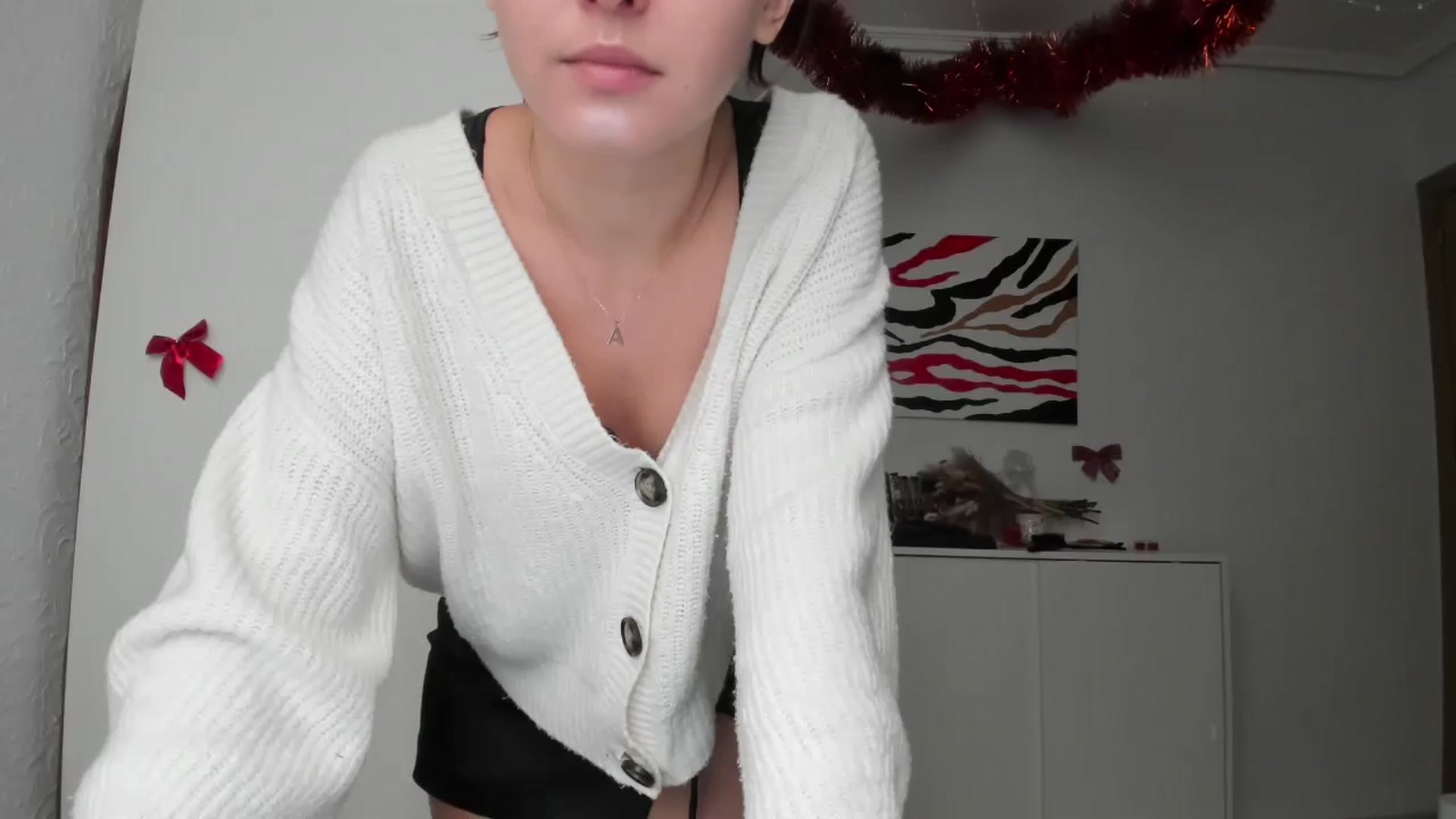 Gallery image thumbnail from AhahaGirl's myfreecams stream on, 01/02/2025, 12:06 image 15 of 20