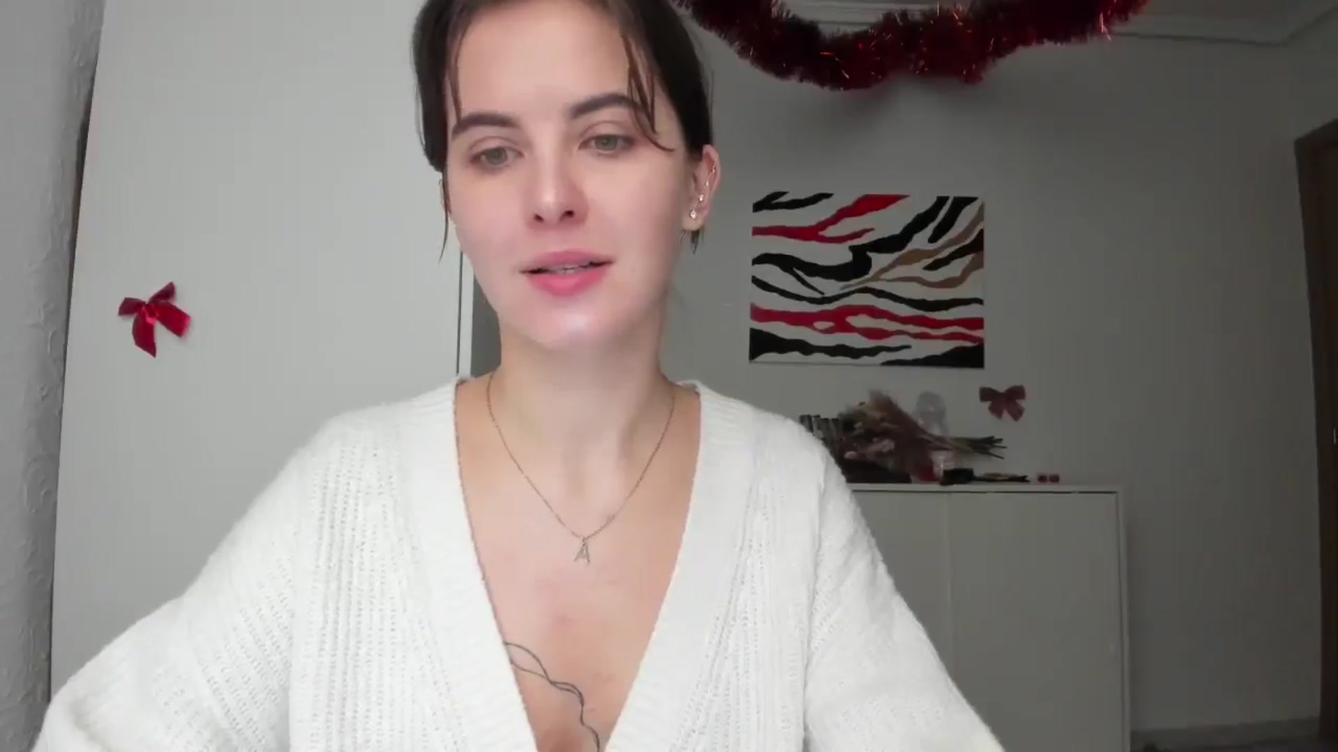 Gallery image thumbnail from AhahaGirl's myfreecams stream on, 01/02/2025, 15:12 image 13 of 20