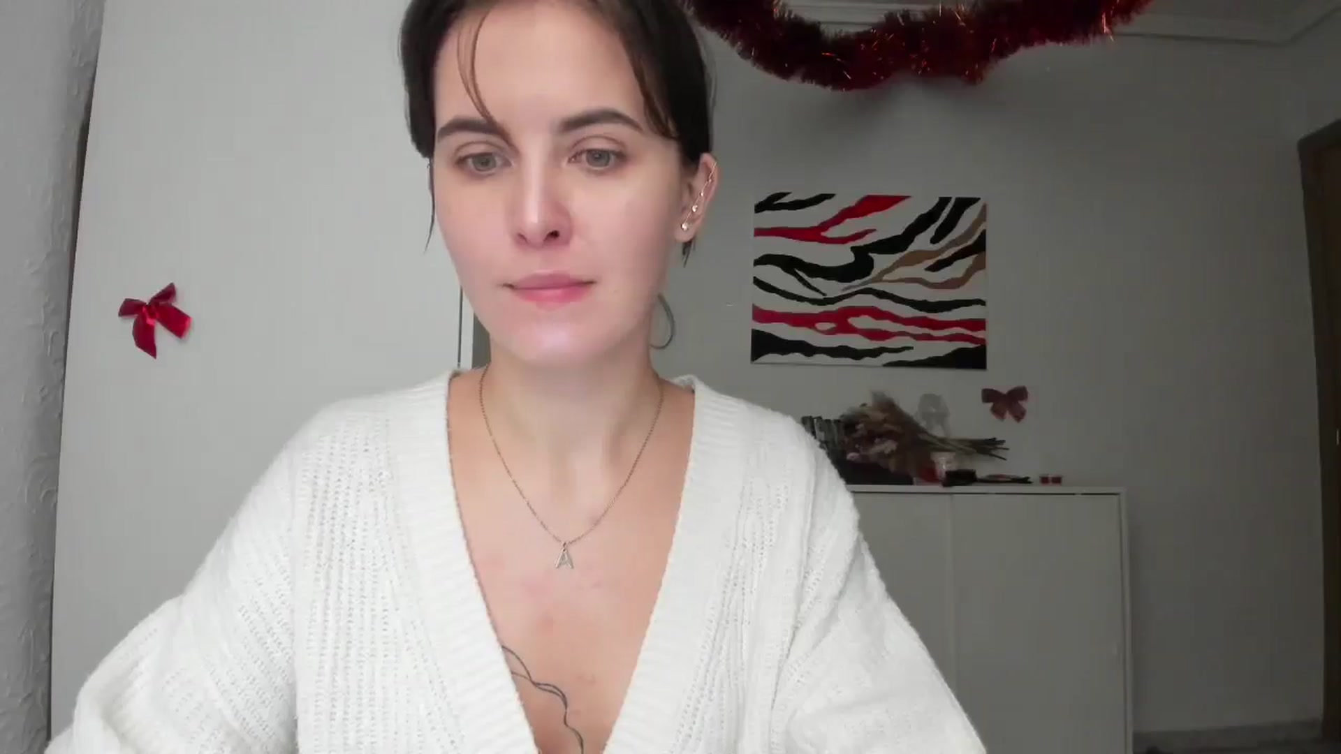 Gallery image thumbnail from AhahaGirl's myfreecams stream on, 01/02/2025, 15:12 image 12 of 20