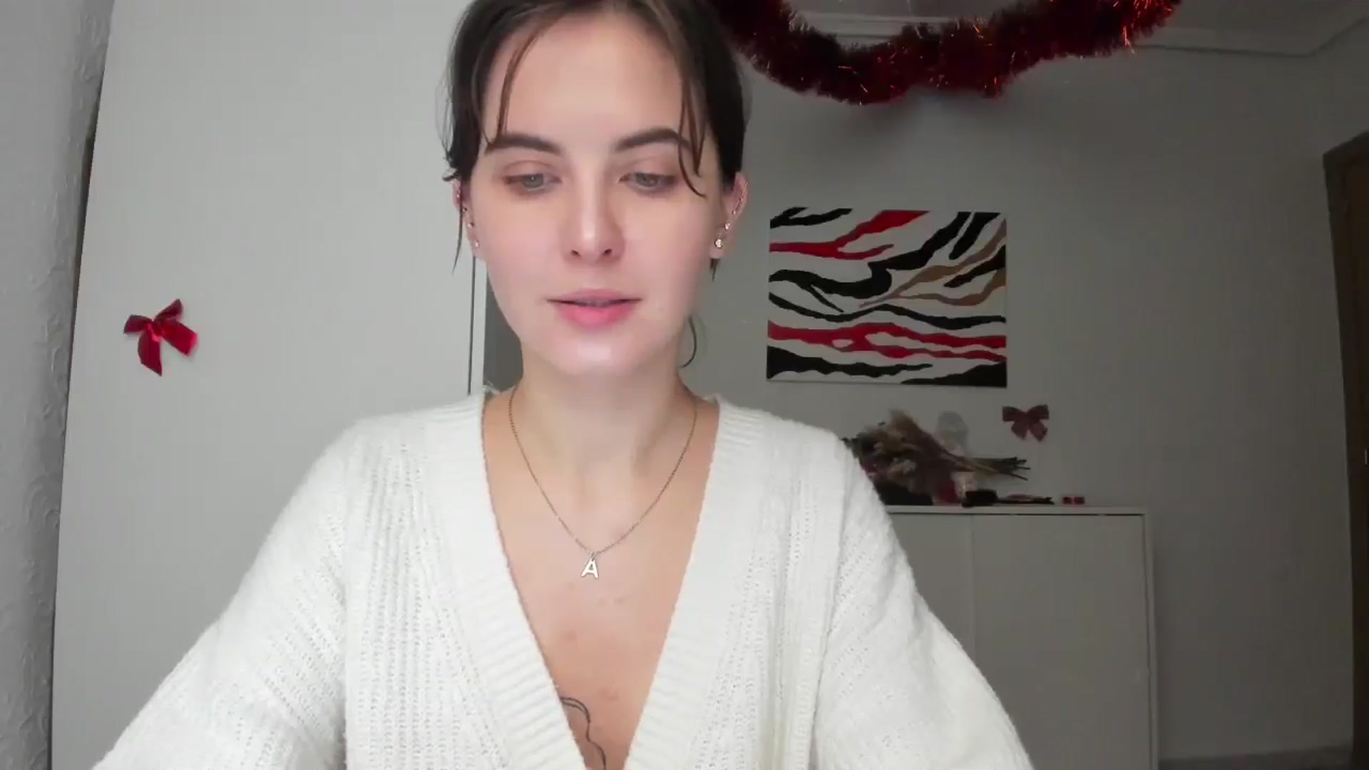 Gallery image thumbnail from AhahaGirl's myfreecams stream on, 01/02/2025, 15:12 image 18 of 20