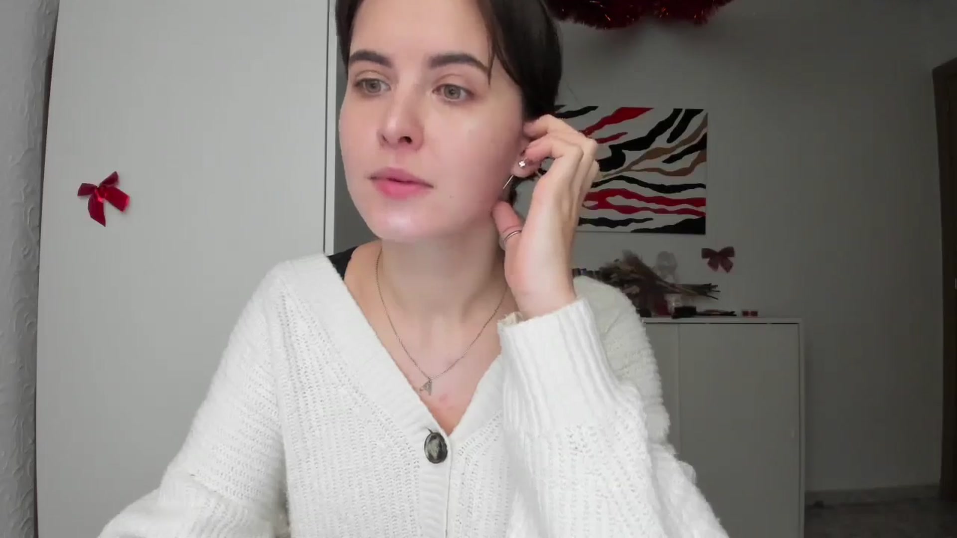 Gallery image thumbnail from AhahaGirl's myfreecams stream on, 01/02/2025, 15:12 image 3 of 20