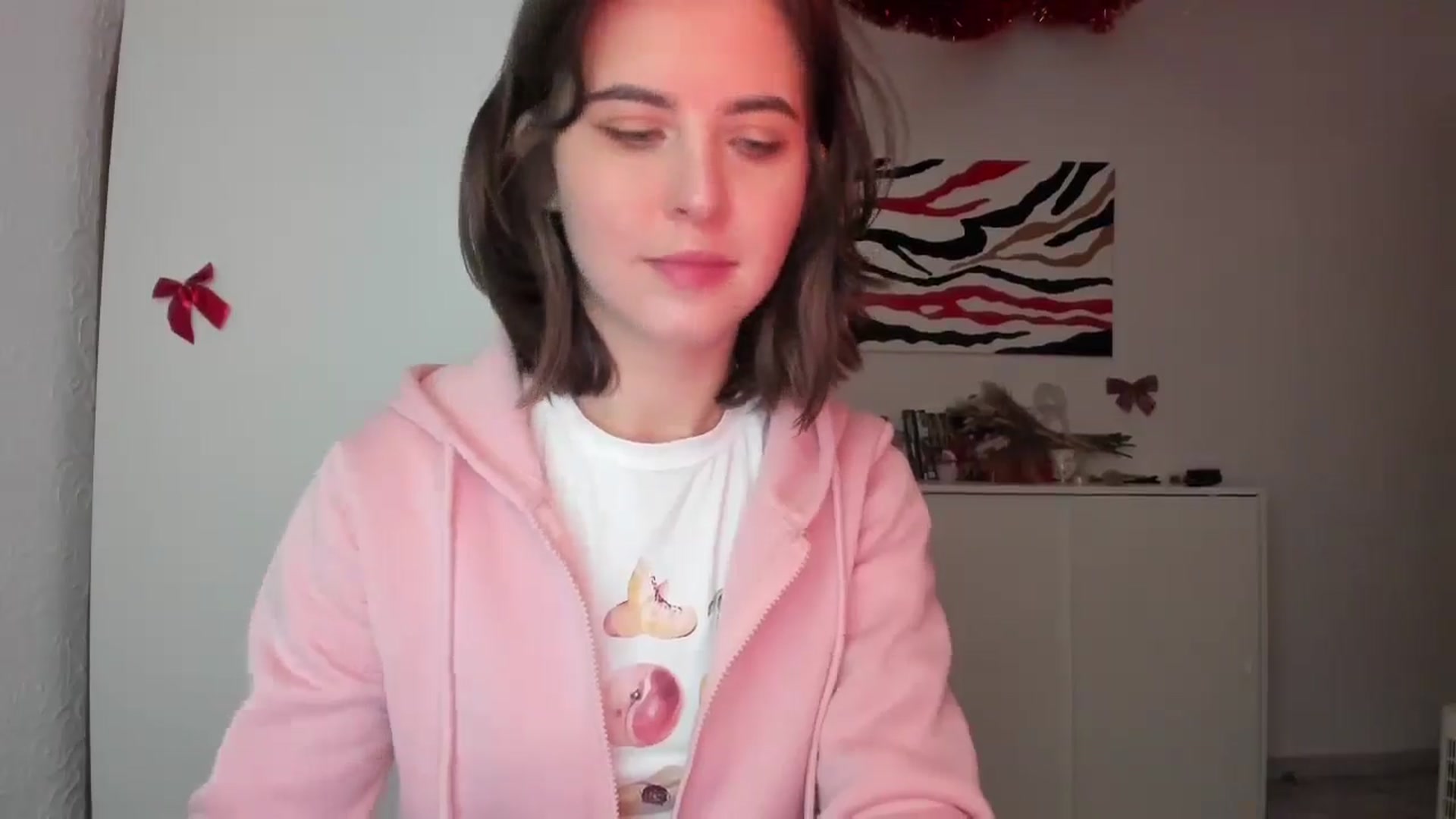 Gallery image thumbnail from AhahaGirl's myfreecams stream on, 01/03/2025, 16:23 image 3 of 20