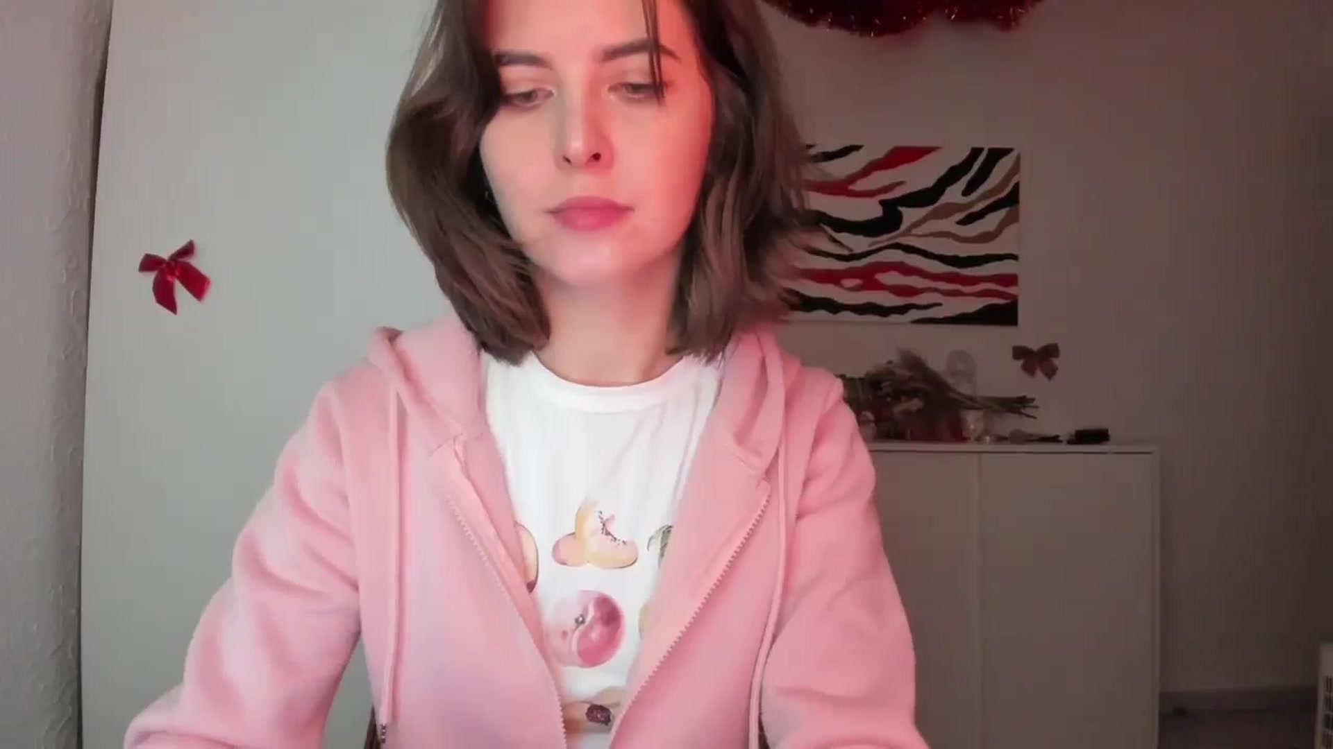 Gallery image thumbnail from AhahaGirl's myfreecams stream on, 01/03/2025, 16:23 image 19 of 20