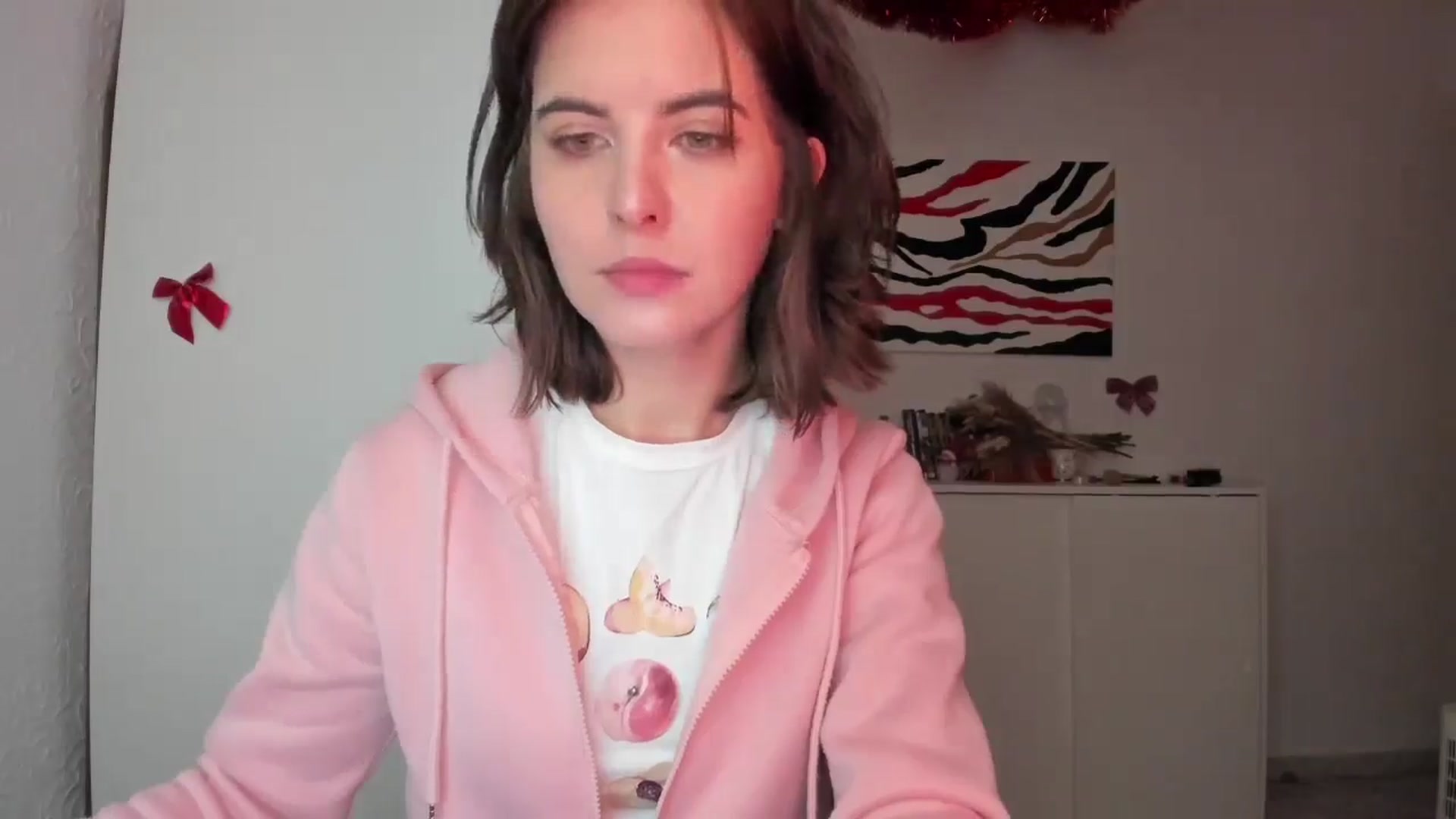 Gallery image thumbnail from AhahaGirl's myfreecams stream on, 01/03/2025, 16:23 image 4 of 20