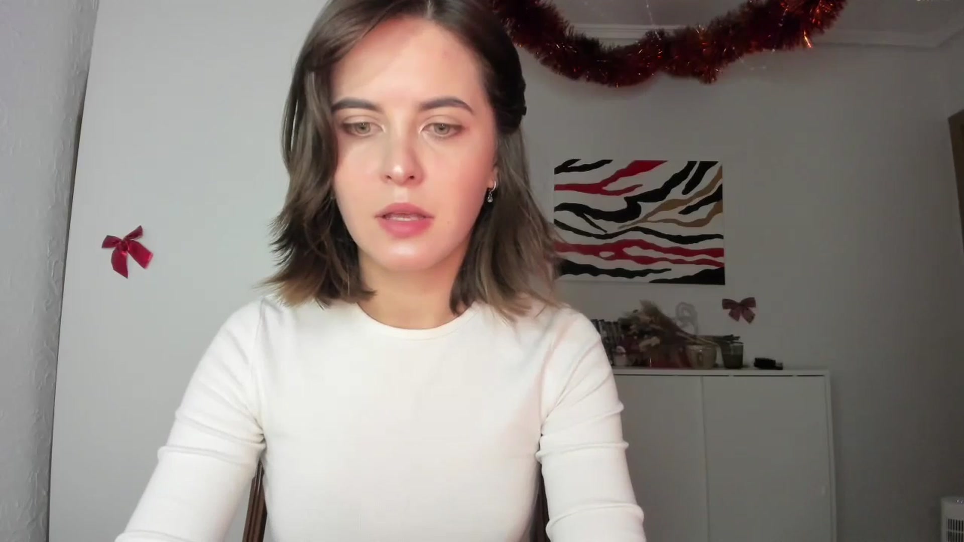 Gallery image thumbnail from AhahaGirl's myfreecams stream on, 01/04/2025, 21:18 image 8 of 20