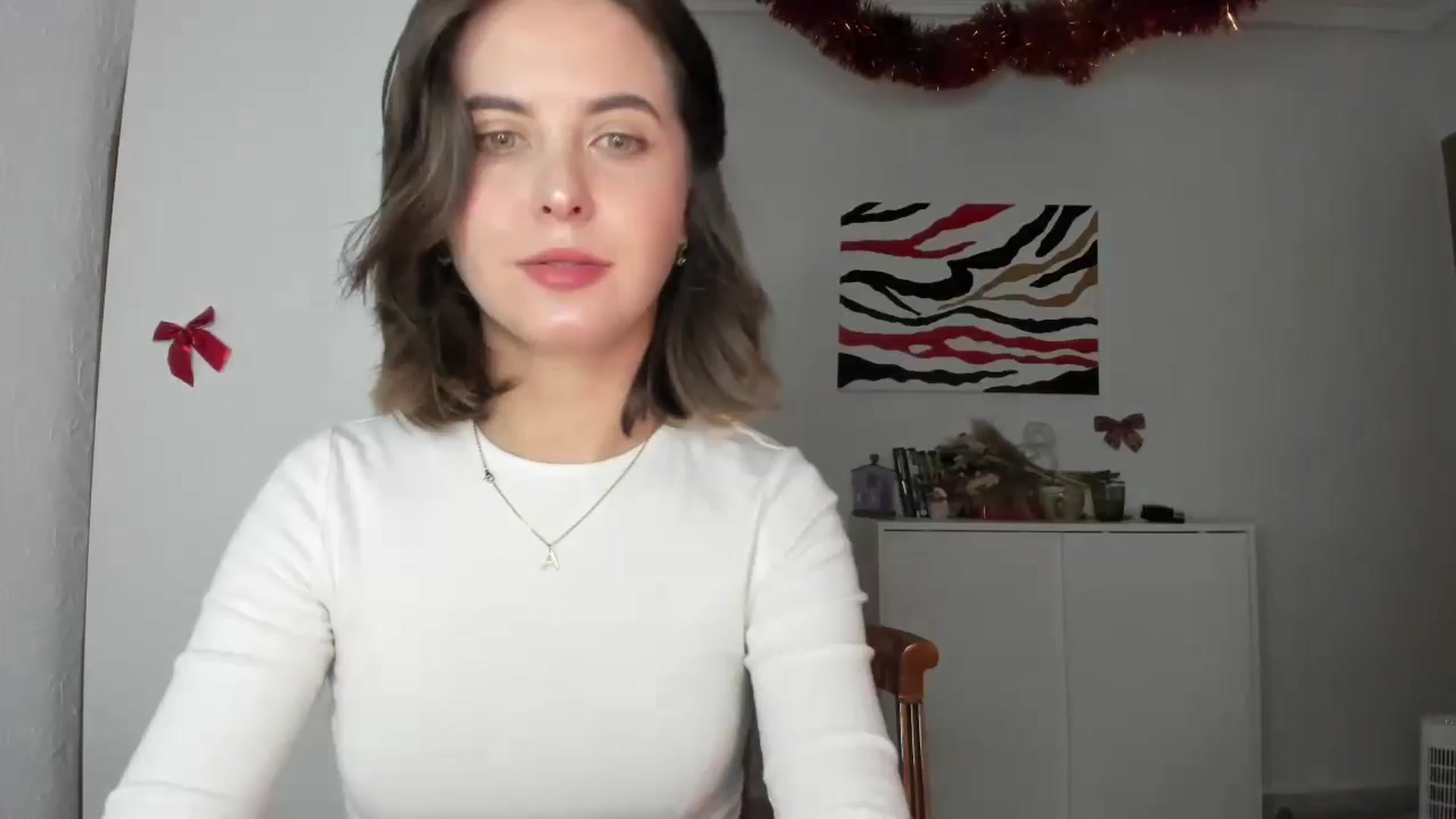 Gallery image thumbnail from AhahaGirl's myfreecams stream on, 01/04/2025, 22:00 image 2 of 20