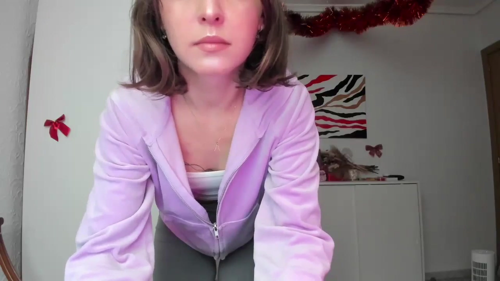 Gallery image thumbnail from AhahaGirl's myfreecams stream on, 01/06/2025, 13:50 image 2 of 20