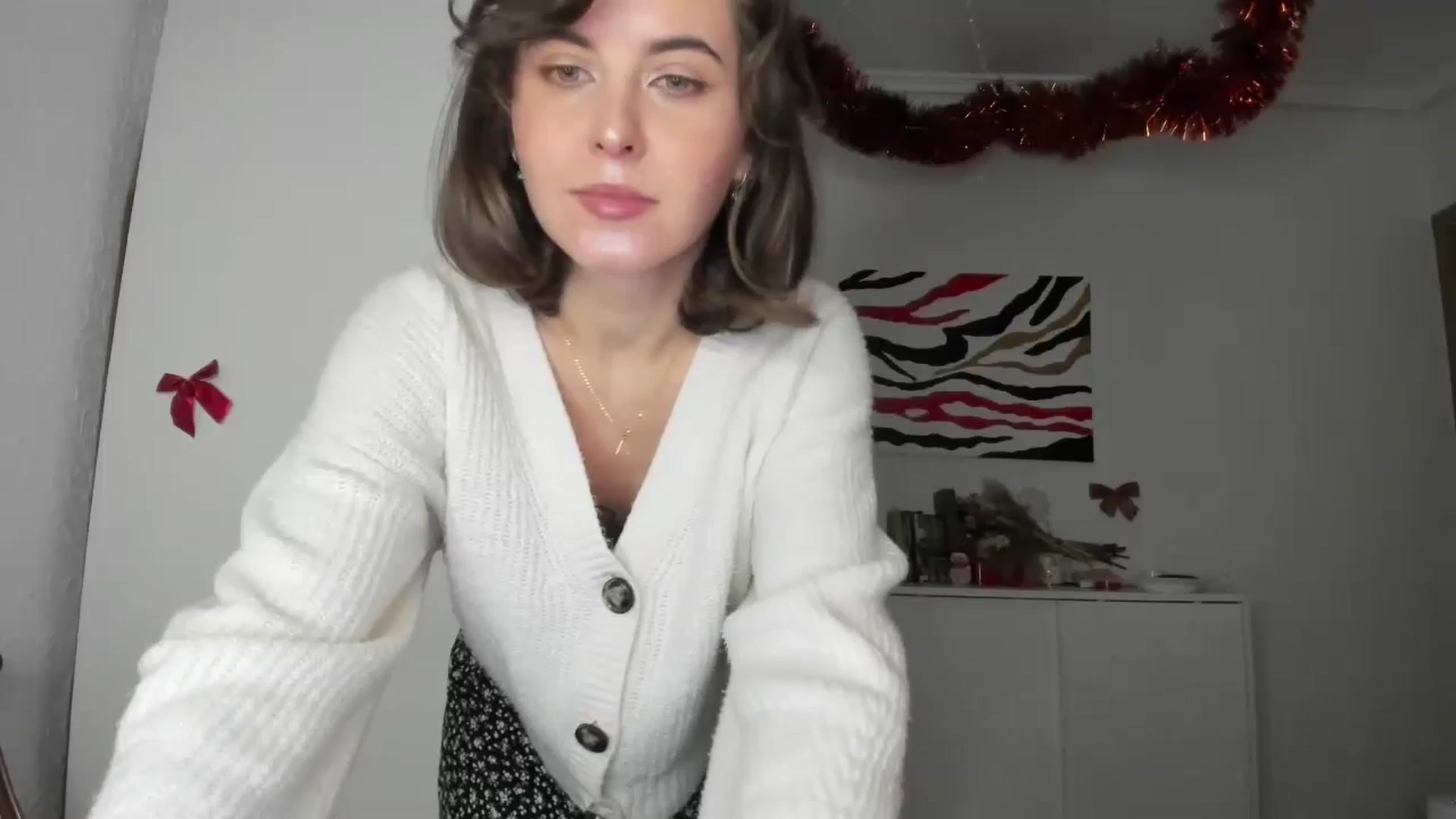 Gallery image thumbnail from AhahaGirl's myfreecams stream on, 01/07/2025, 16:51 image 1 of 20