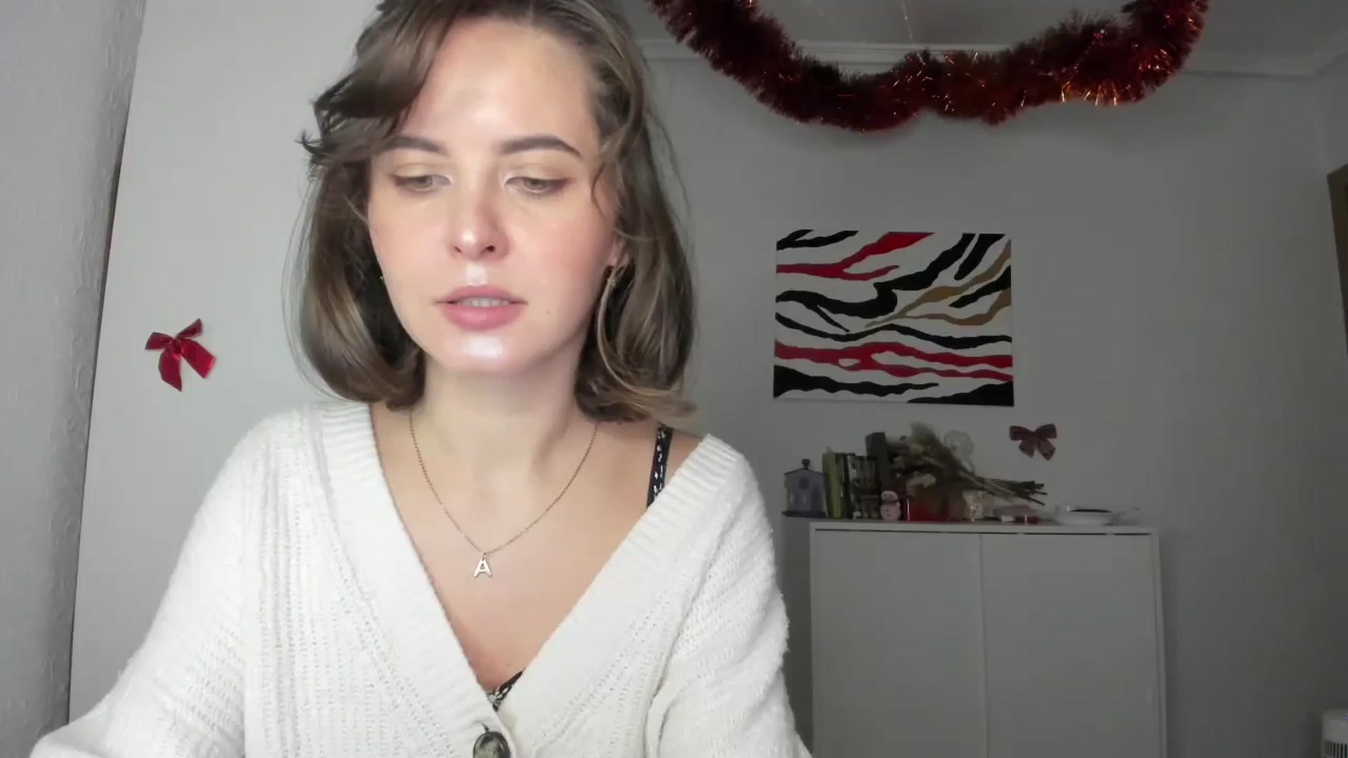 Gallery image thumbnail from AhahaGirl's myfreecams stream on, 01/07/2025, 16:51 image 6 of 20