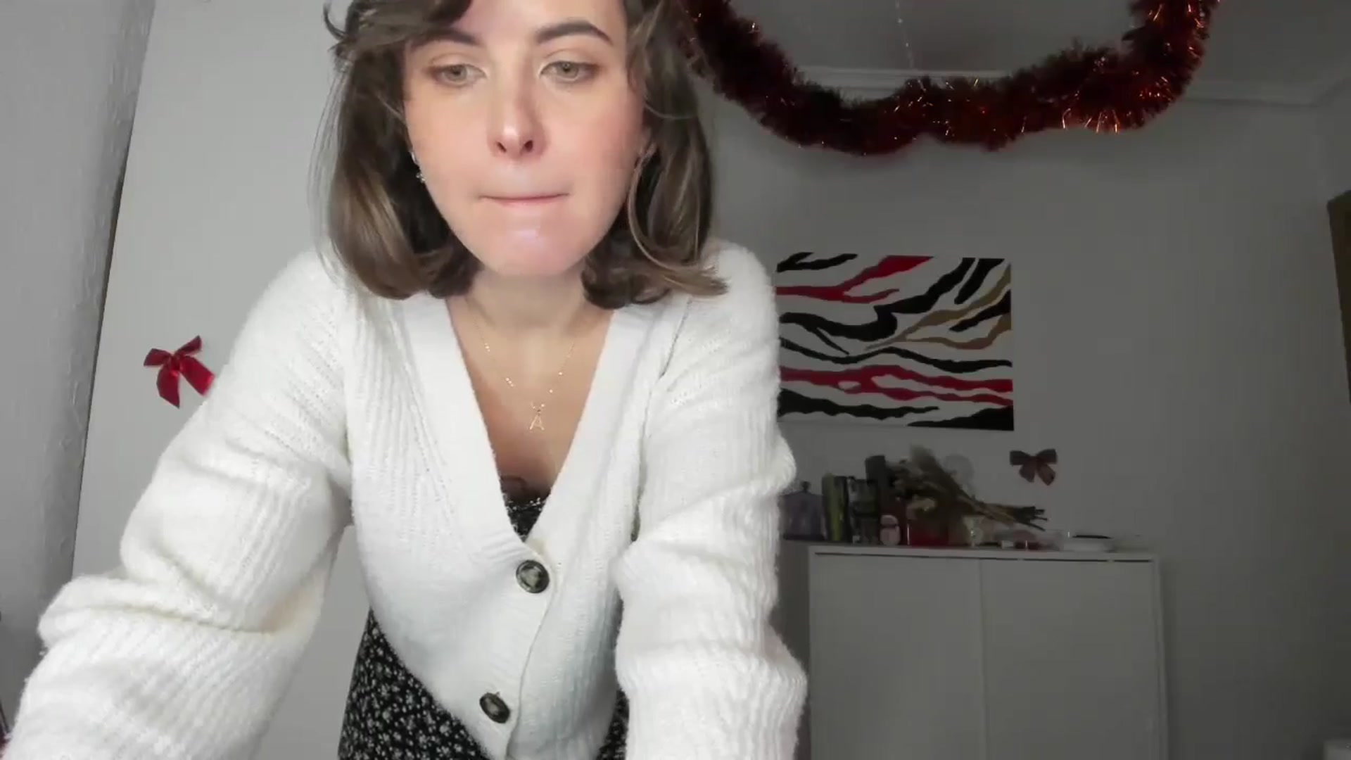 Gallery image thumbnail from AhahaGirl's myfreecams stream on, 01/07/2025, 16:51 image 3 of 20