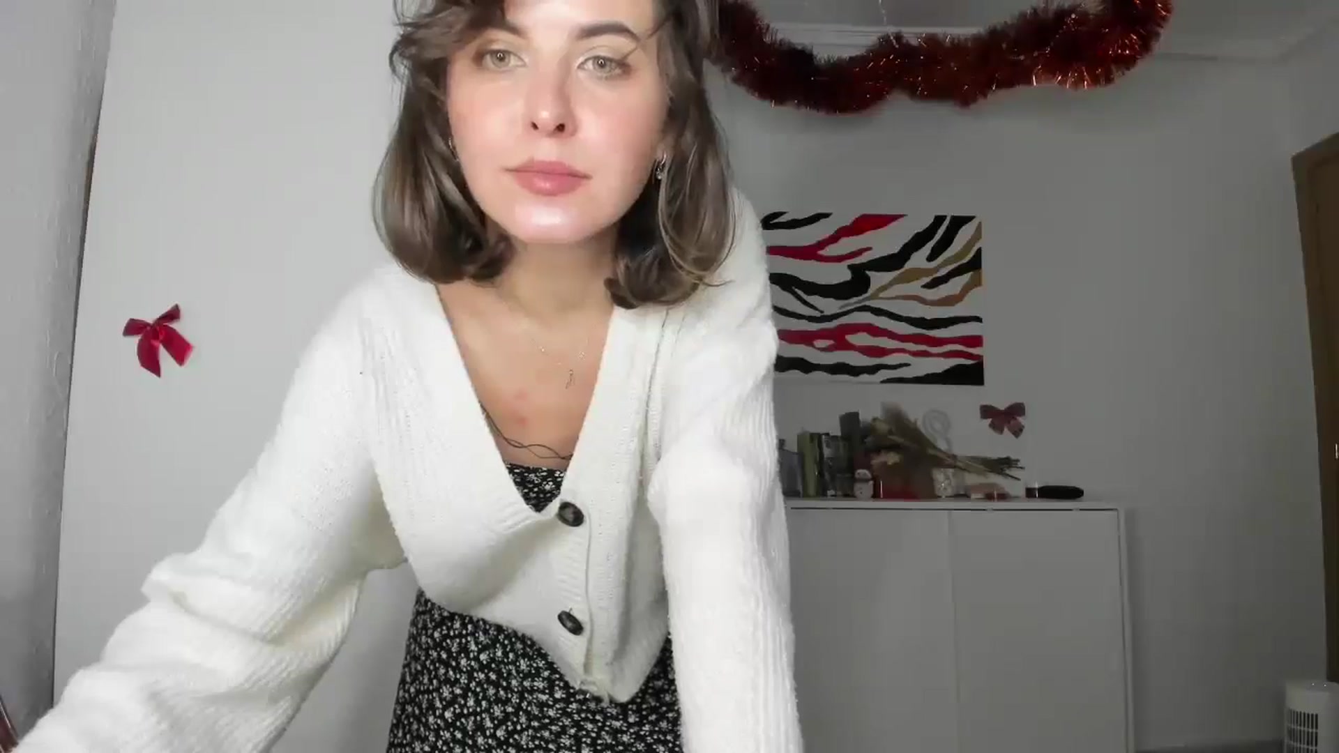 Gallery image thumbnail from AhahaGirl's myfreecams stream on, 01/07/2025, 20:55 image 10 of 20