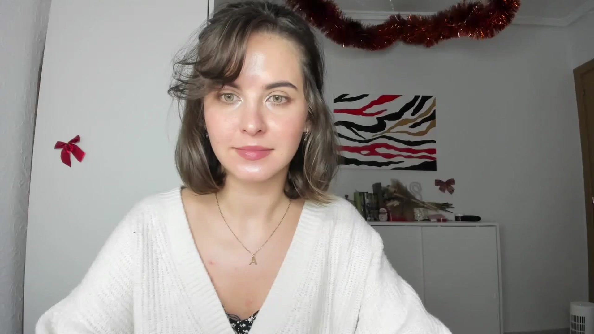 Gallery image thumbnail from AhahaGirl's myfreecams stream on, 01/07/2025, 20:55 image 20 of 20