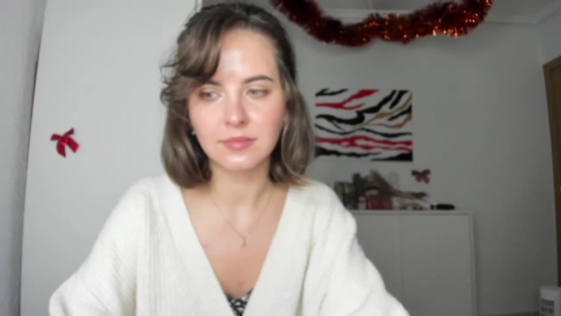 Gallery image thumbnail from AhahaGirl's myfreecams stream on, 01/07/2025, 20:55 image 13 of 20