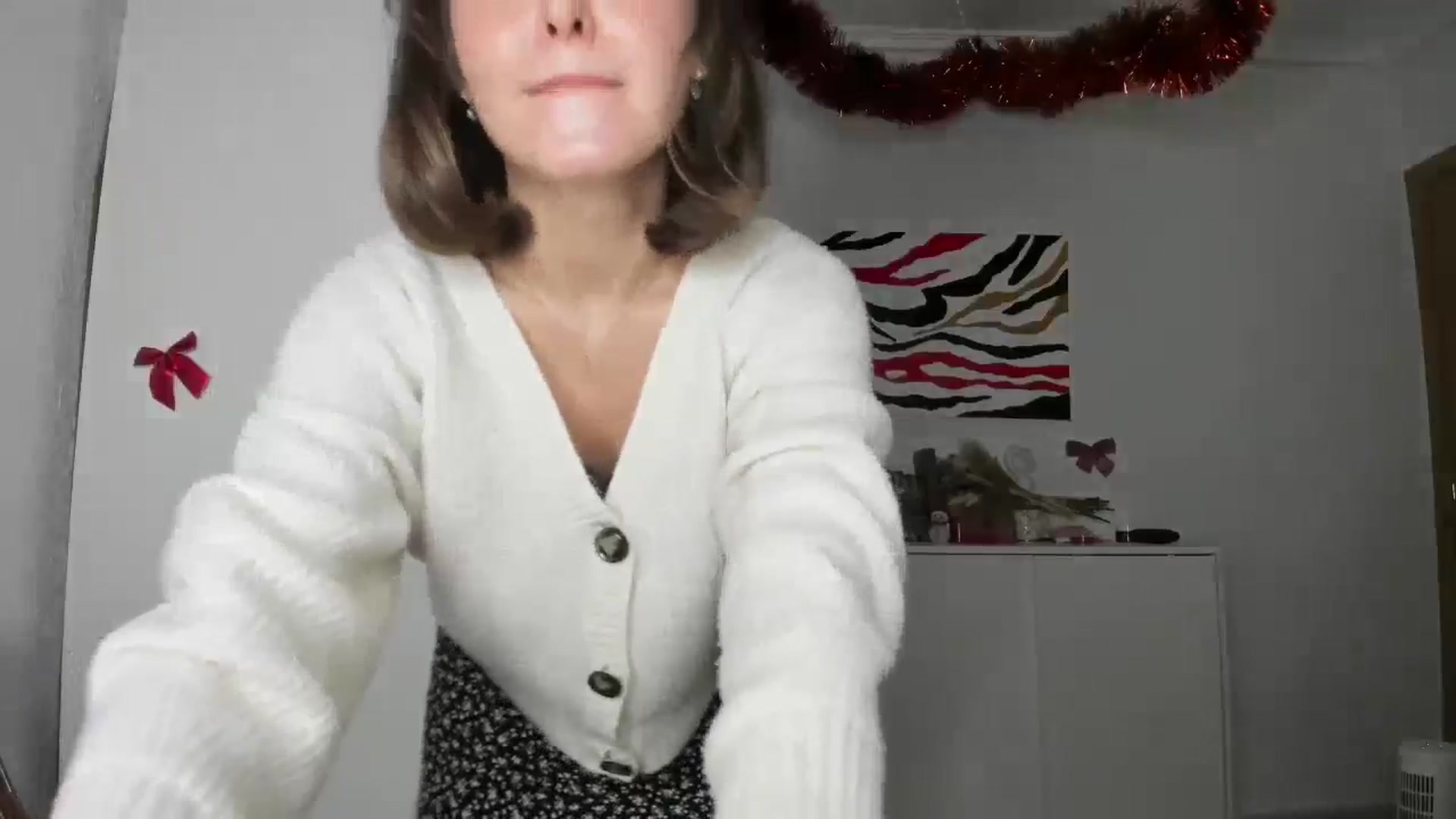 Gallery image thumbnail from AhahaGirl's myfreecams stream on, 01/07/2025, 20:55 image 7 of 20