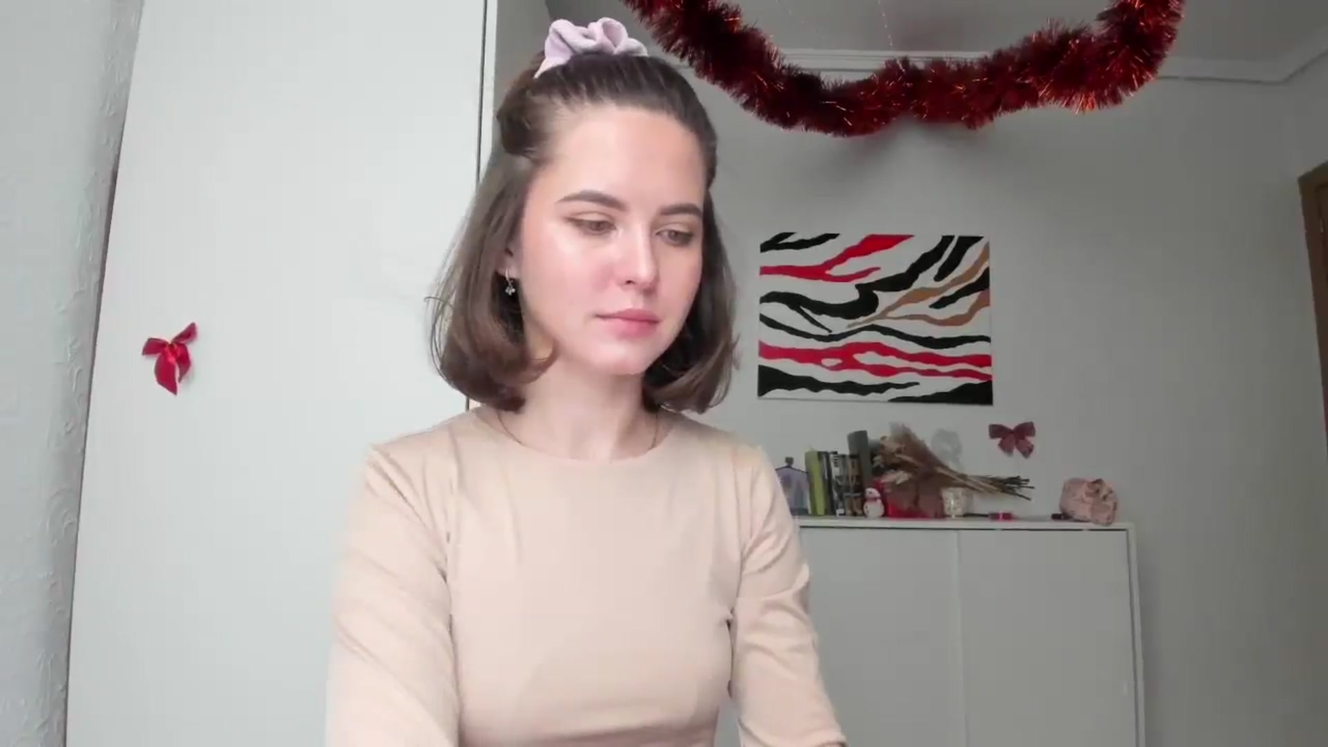 Gallery image thumbnail from AhahaGirl's myfreecams stream on, 01/08/2025, 12:06 image 10 of 20