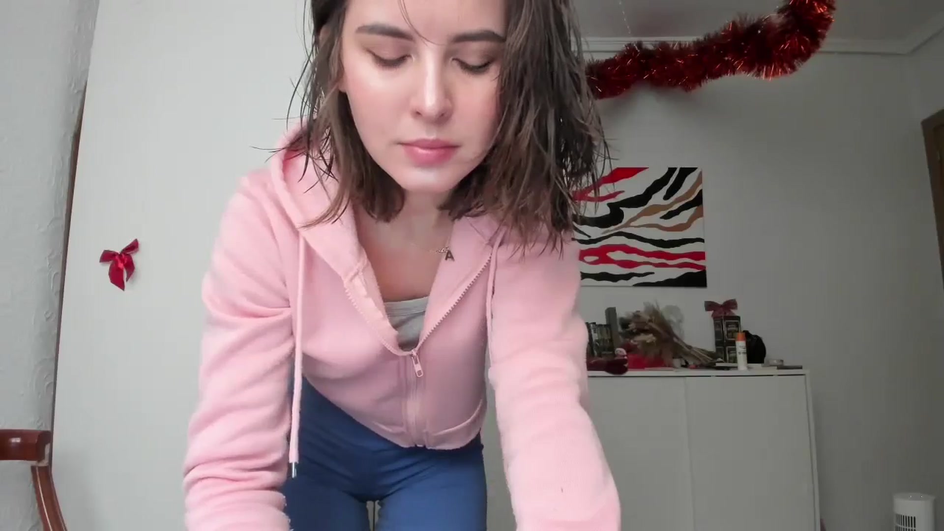Gallery image thumbnail from AhahaGirl's myfreecams stream on, 01/15/2025, 12:23 image 2 of 20