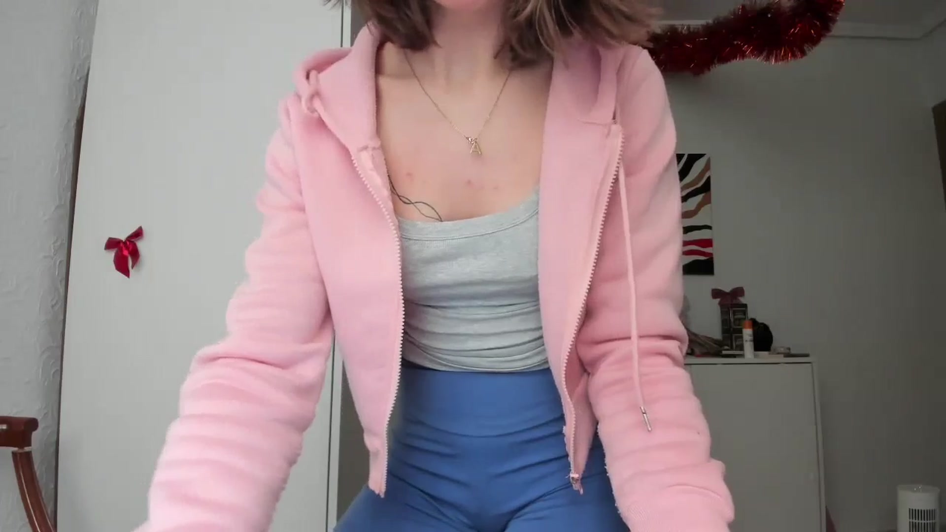 Gallery image thumbnail from AhahaGirl's myfreecams stream on, 01/15/2025, 13:29 image 2 of 20