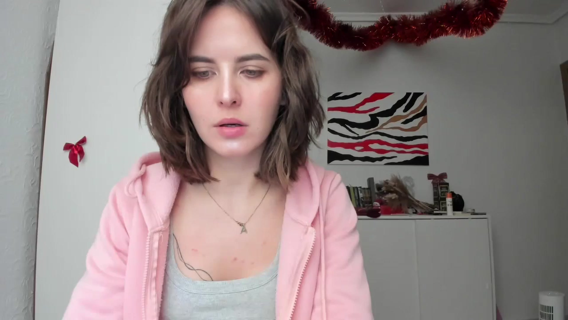 Gallery image thumbnail from AhahaGirl's myfreecams stream on, 01/15/2025, 13:29 image 12 of 20