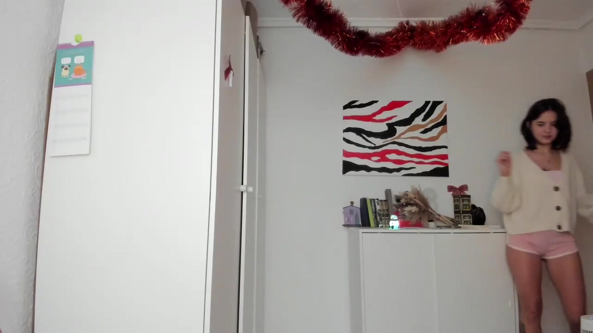 Gallery image thumbnail from AhahaGirl's myfreecams stream on, 01/16/2025, 15:25 image 6 of 20
