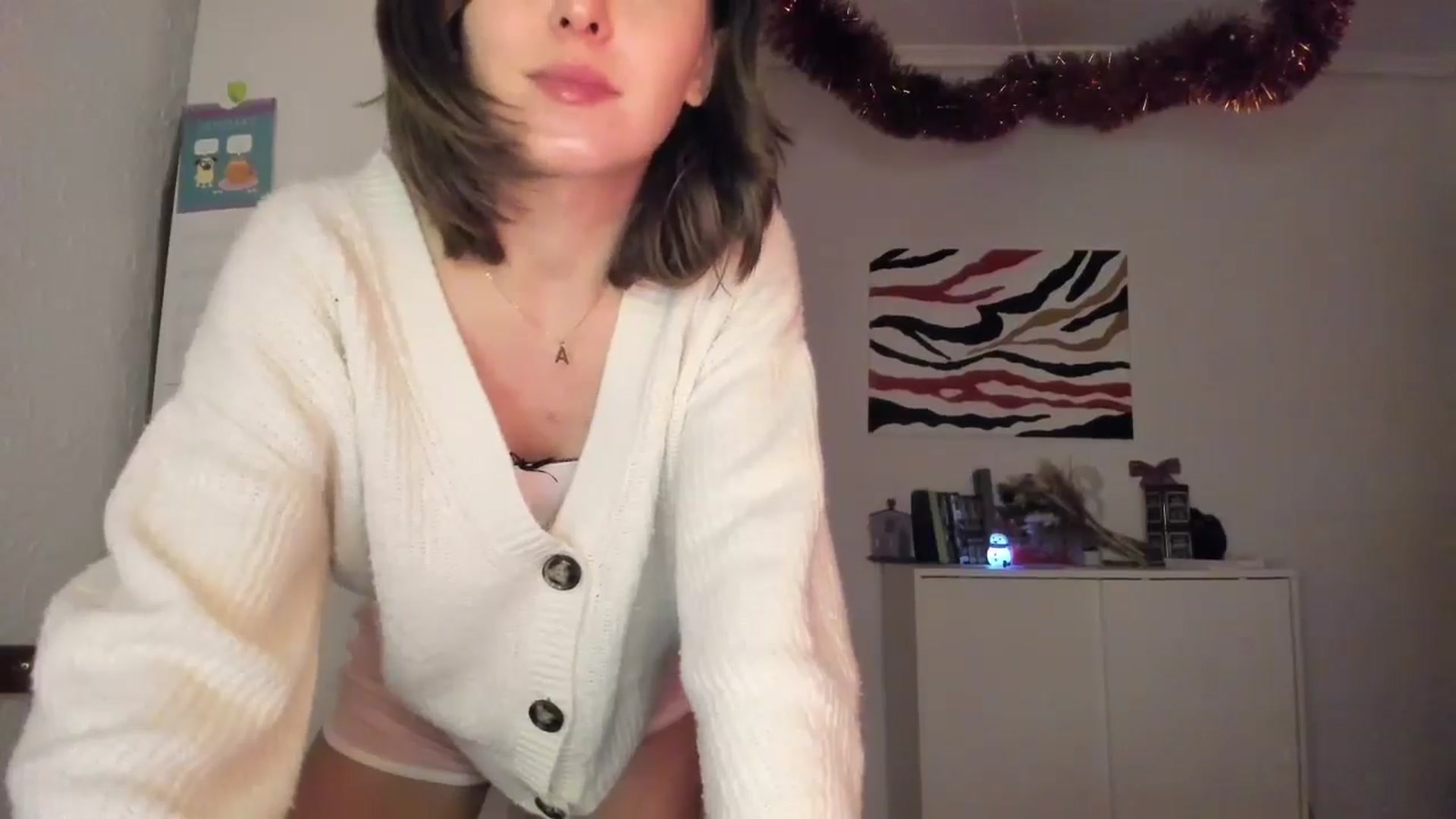 Gallery image thumbnail from AhahaGirl's myfreecams stream on, 01/16/2025, 19:07 image 8 of 20