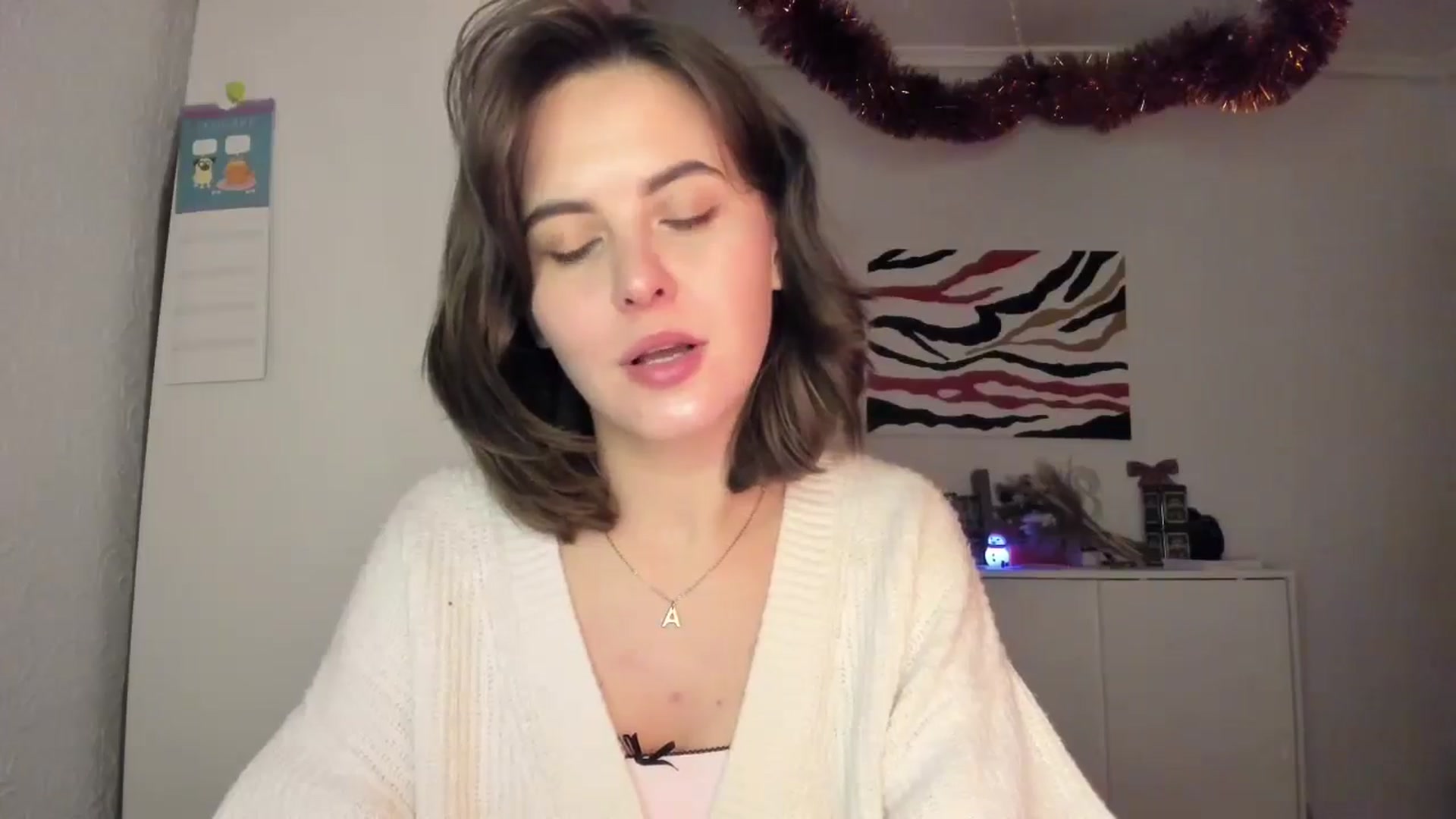 Gallery image thumbnail from AhahaGirl's myfreecams stream on, 01/16/2025, 19:07 image 11 of 20