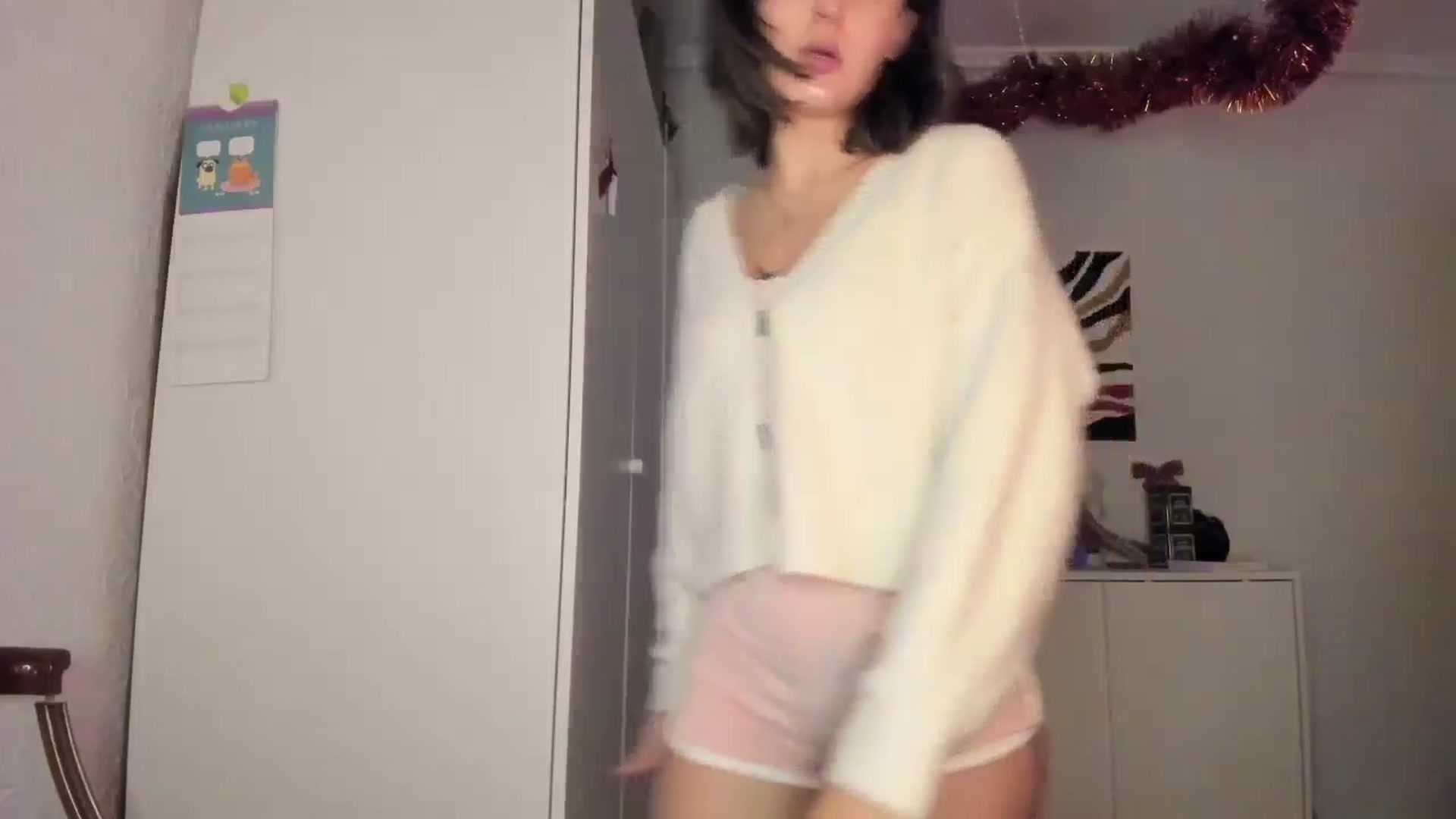 Gallery image thumbnail from AhahaGirl's myfreecams stream on, 01/16/2025, 19:07 image 6 of 20