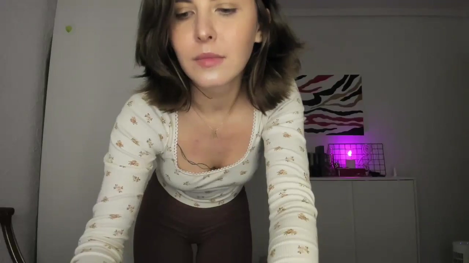 Gallery image thumbnail from AhahaGirl's myfreecams stream on, 01/21/2025, 17:29 image 12 of 20
