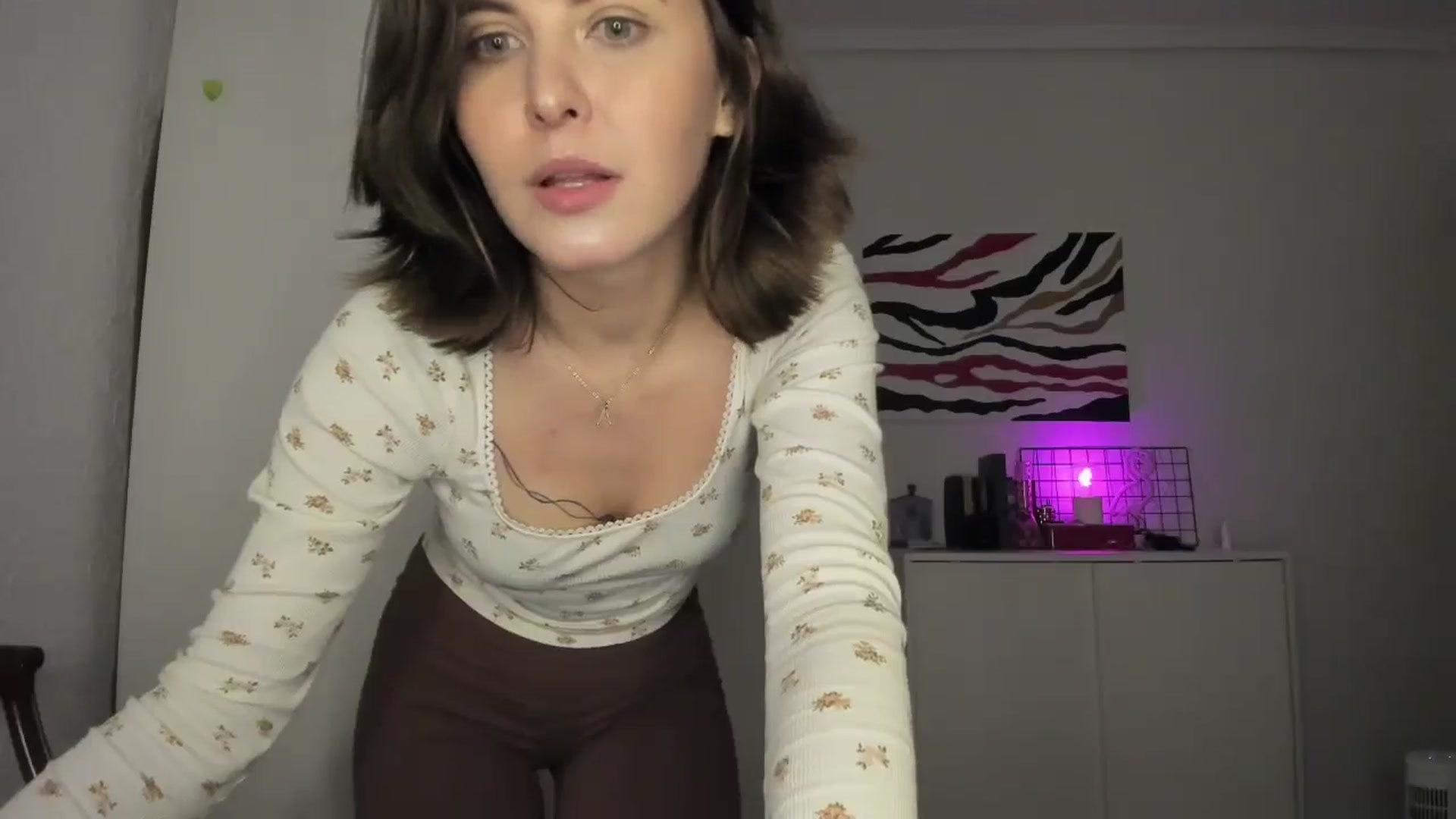 Gallery image thumbnail from AhahaGirl's myfreecams stream on, 01/21/2025, 17:29 image 10 of 20