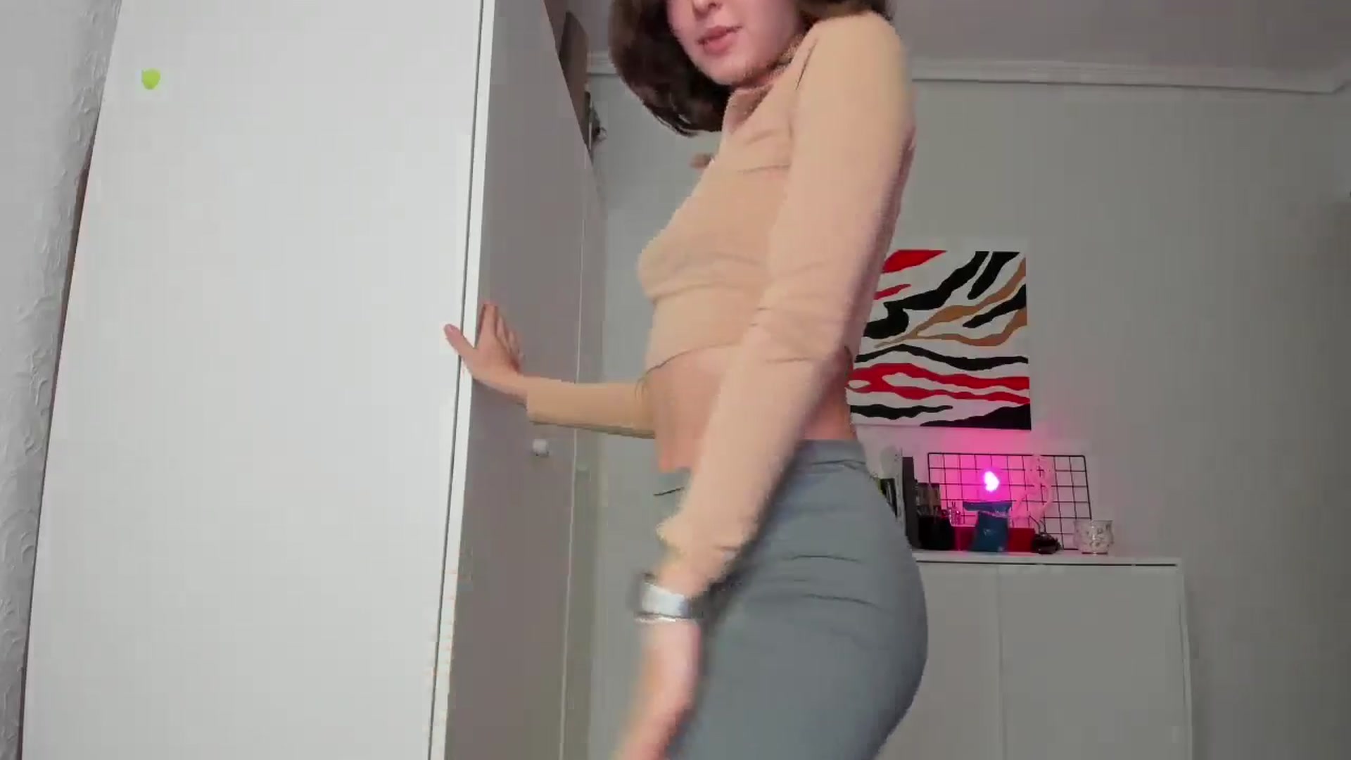 Gallery image thumbnail from AhahaGirl's myfreecams stream on, 01/25/2025, 12:16 image 17 of 20