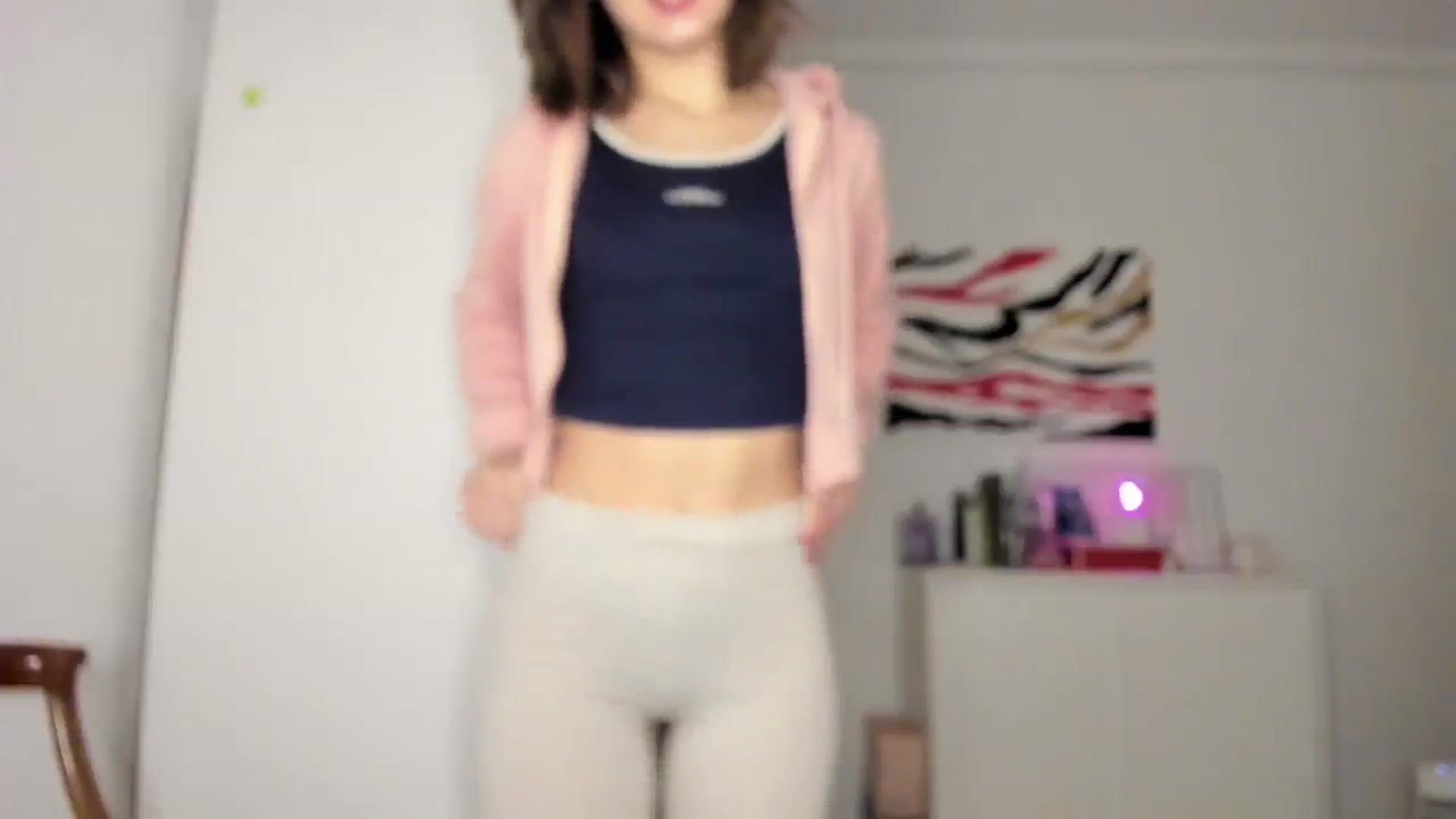 Gallery image thumbnail from AhahaGirl's myfreecams stream on, 01/28/2025, 18:57 image 17 of 20