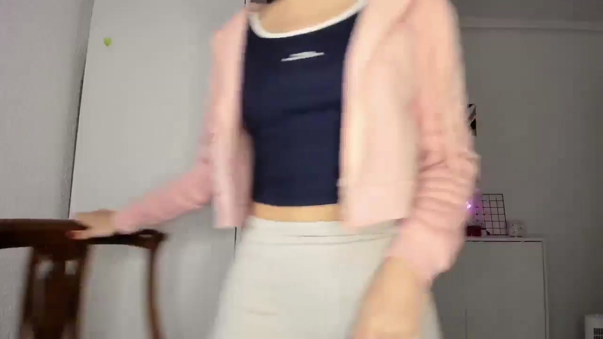 Gallery image thumbnail from AhahaGirl's myfreecams stream on, 01/28/2025, 18:57 image 13 of 20