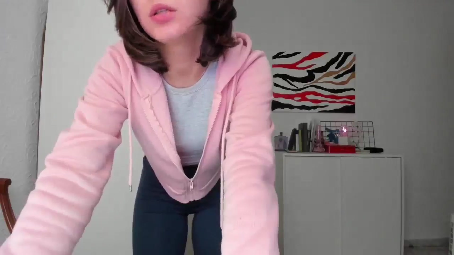 Gallery image thumbnail from AhahaGirl's myfreecams stream on, 01/31/2025, 16:15 image 3 of 20