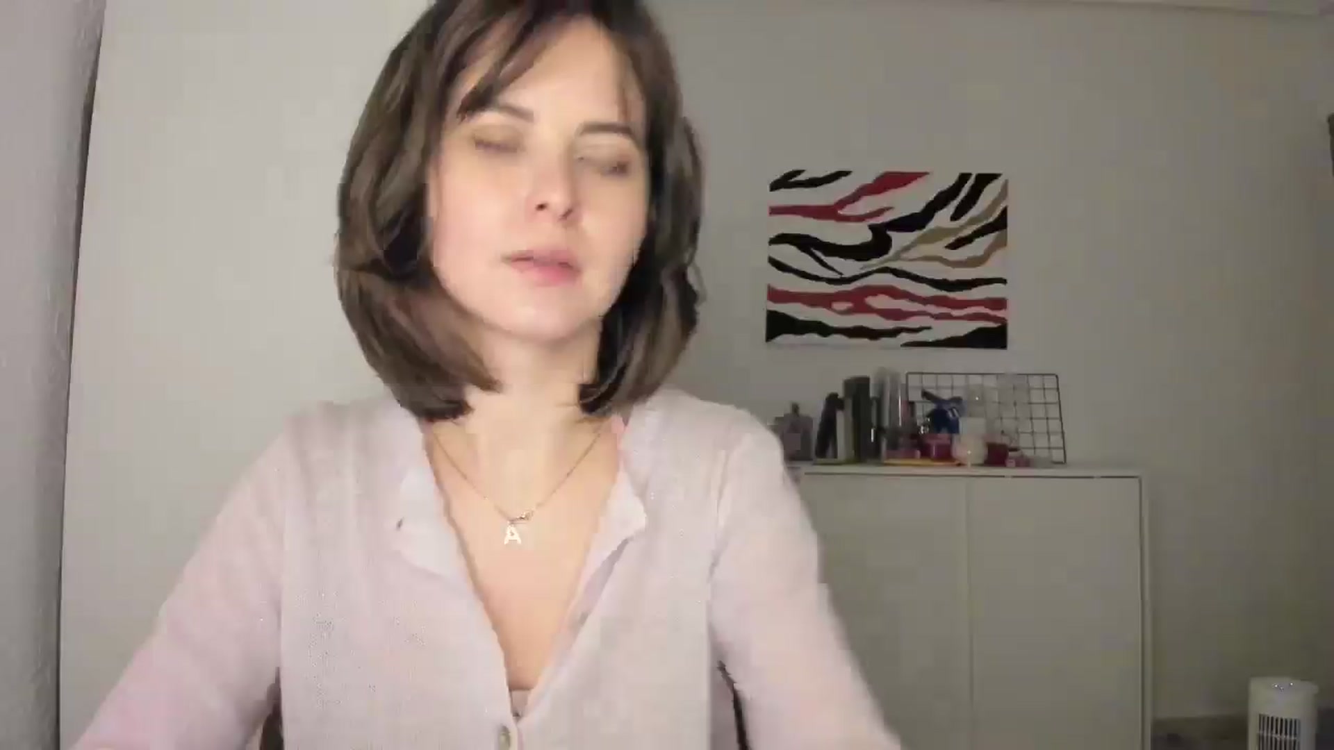 Gallery image thumbnail from AhahaGirl's myfreecams stream on, 02/04/2025, 21:38 image 19 of 20