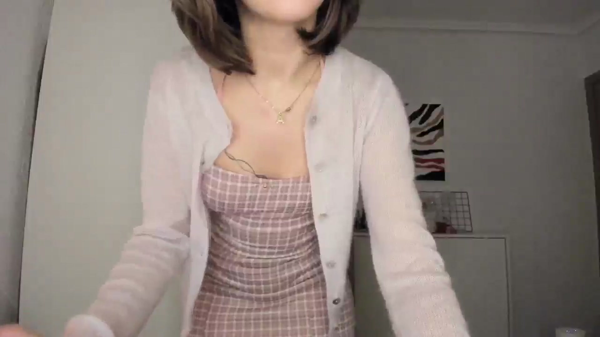 Gallery image thumbnail from AhahaGirl's myfreecams stream on, 02/04/2025, 22:13 image 6 of 20