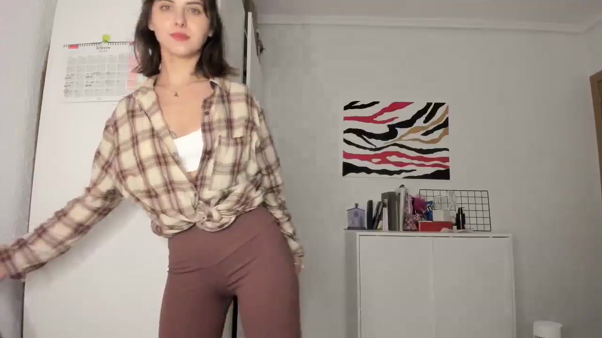 Gallery image thumbnail from AhahaGirl's myfreecams stream on, 02/11/2025, 18:36 image 4 of 20