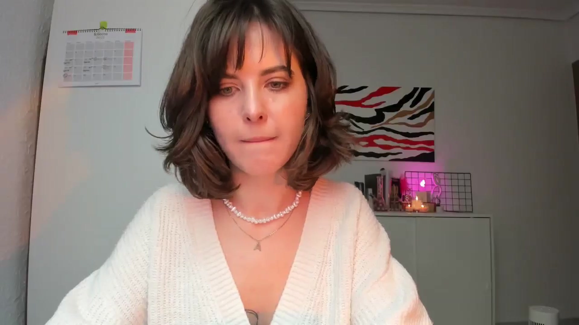 Gallery image thumbnail from AhahaGirl's myfreecams stream on, 02/14/2025, 13:57 image 6 of 20