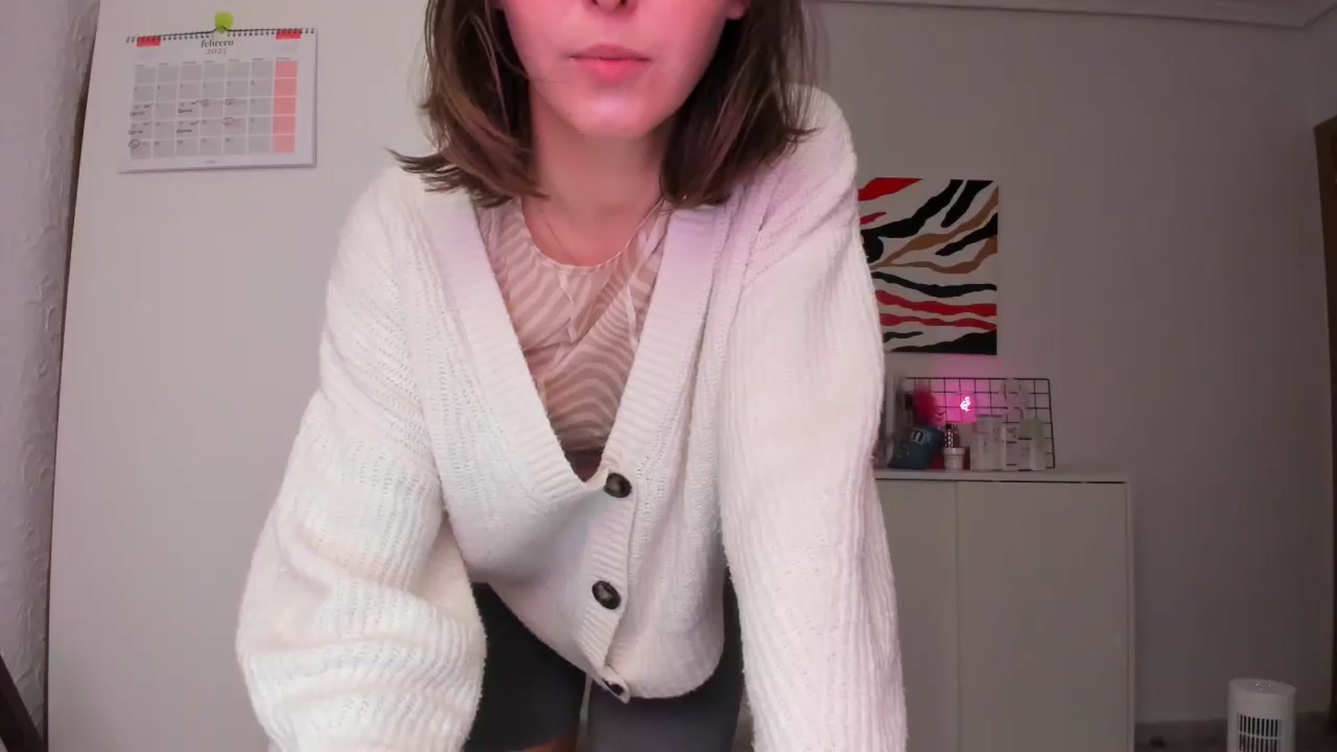 Gallery image thumbnail from AhahaGirl's myfreecams stream on, 02/17/2025, 16:01 image 4 of 20