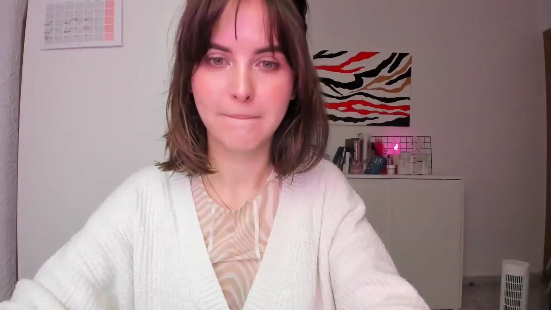 Gallery image thumbnail from AhahaGirl's myfreecams stream on, 02/17/2025, 16:01 image 2 of 20