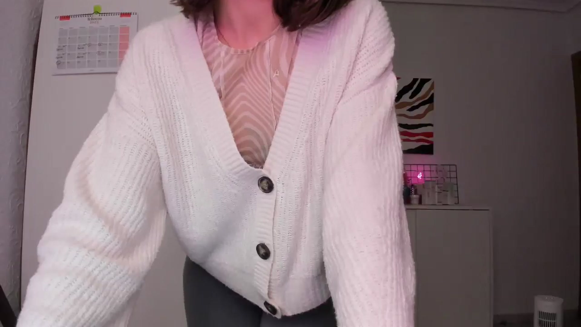 Gallery image thumbnail from AhahaGirl's myfreecams stream on, 02/17/2025, 16:01 image 6 of 20