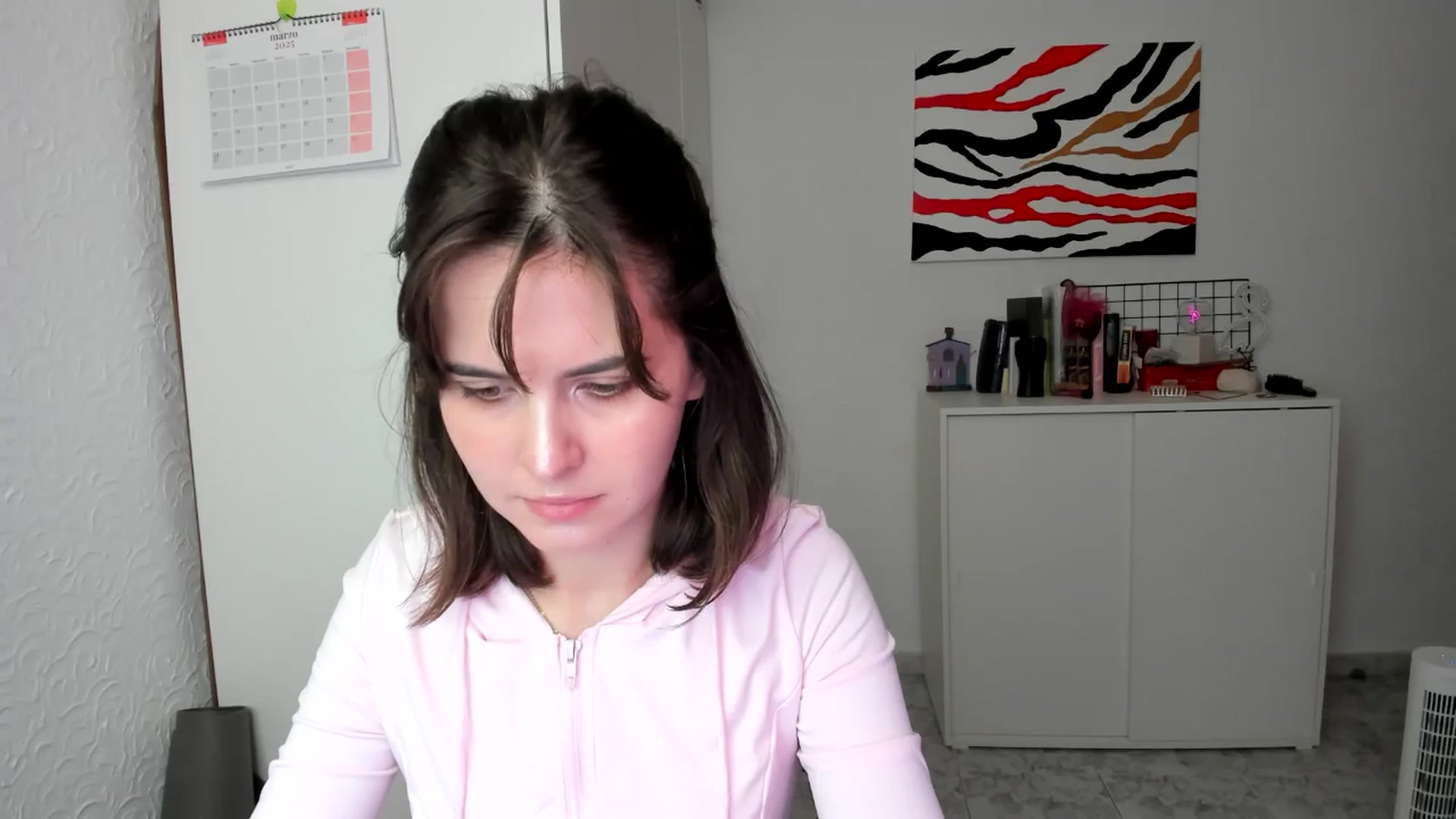 Gallery image thumbnail from AhahaGirl's myfreecams stream on, 03/10/2025, 14:37 image 15 of 20